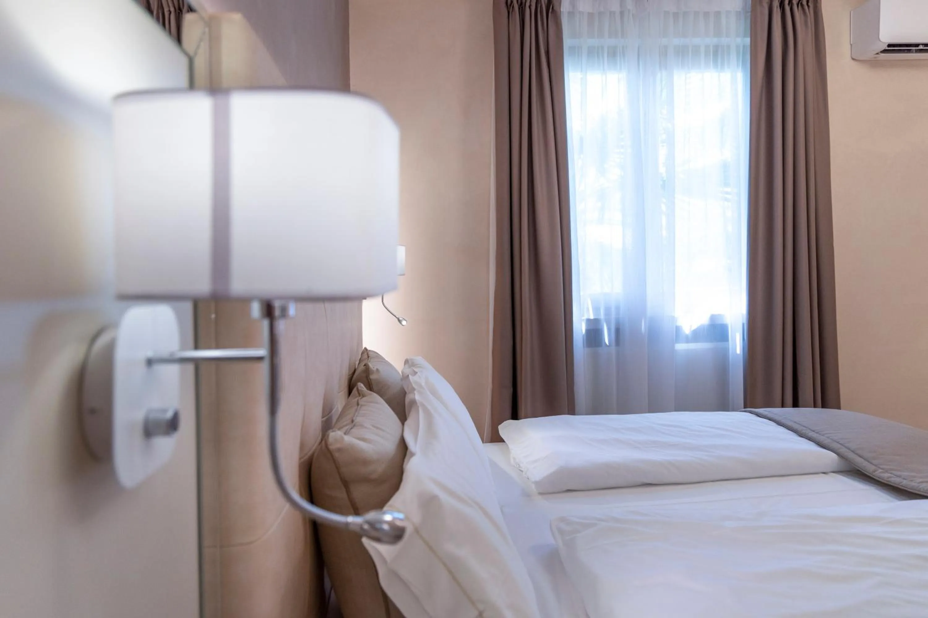 Bedroom, Bed in Park Hotel Imperial