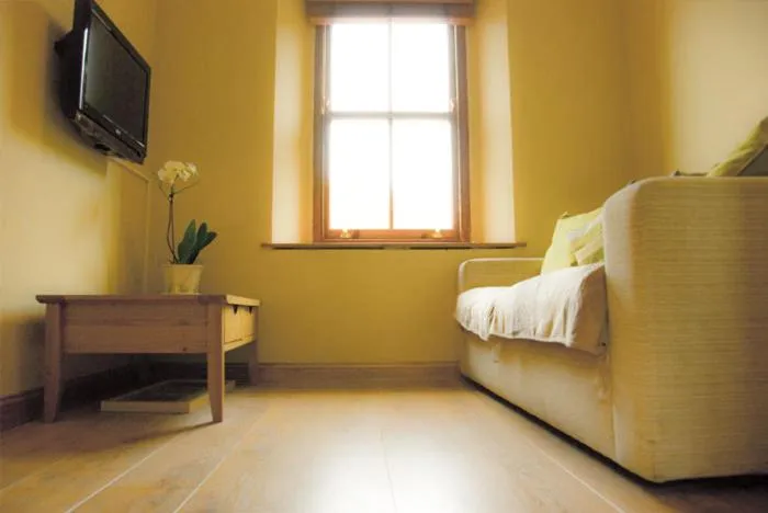 Seating area, Bed in Courtyard Mews Armagh City