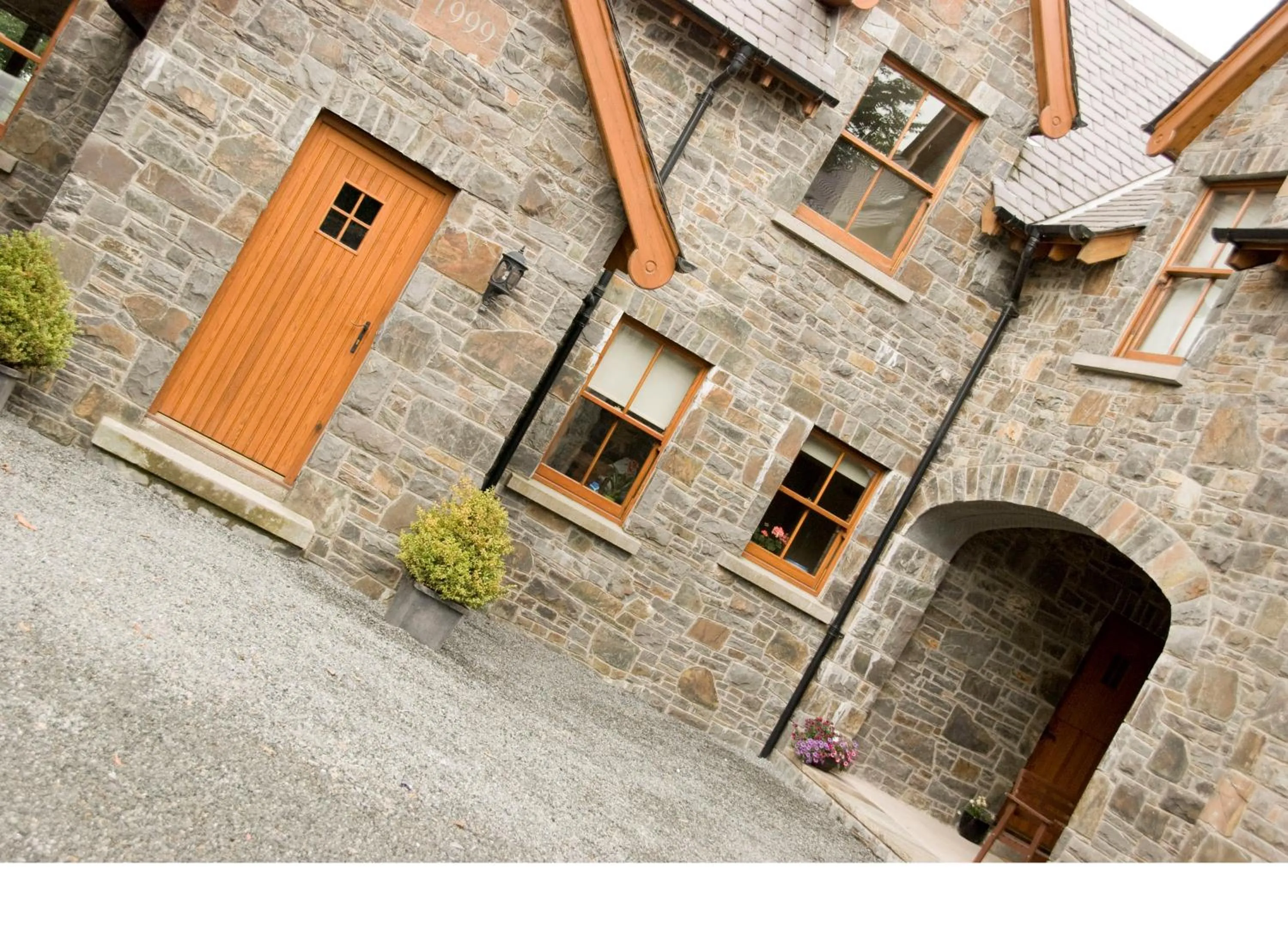 Facade/entrance in Courtyard Mews Armagh City