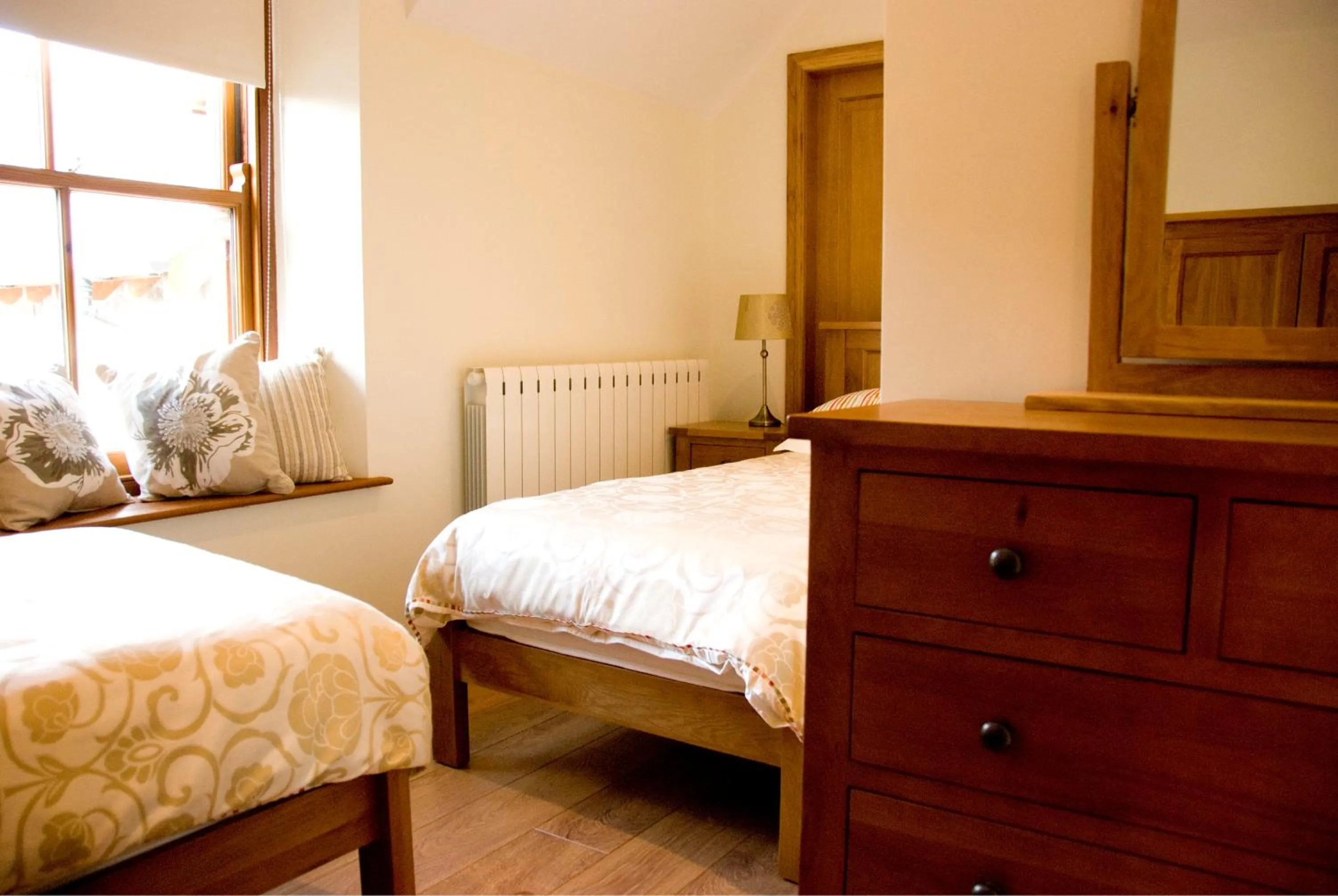 Bed in Courtyard Mews Armagh City