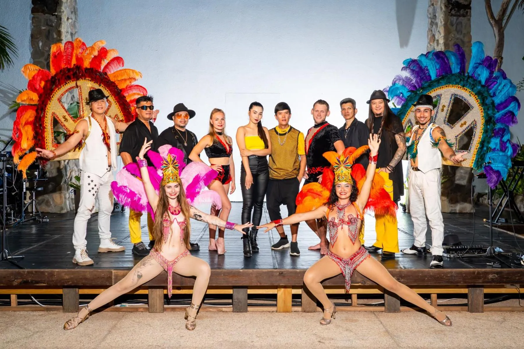 Evening entertainment in Yoho Beach Resort Kenting