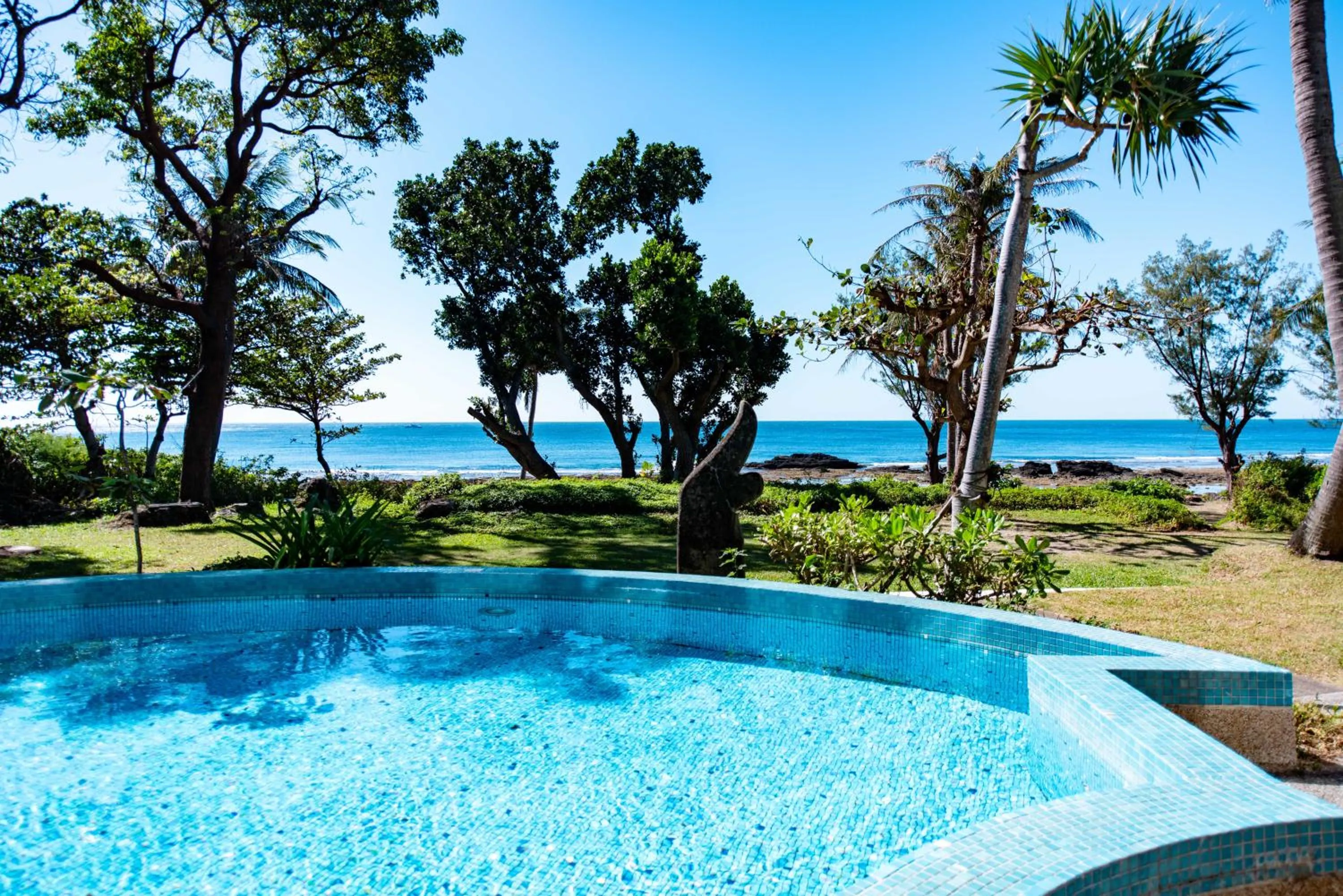 Swimming pool in Yoho Beach Resort Kenting