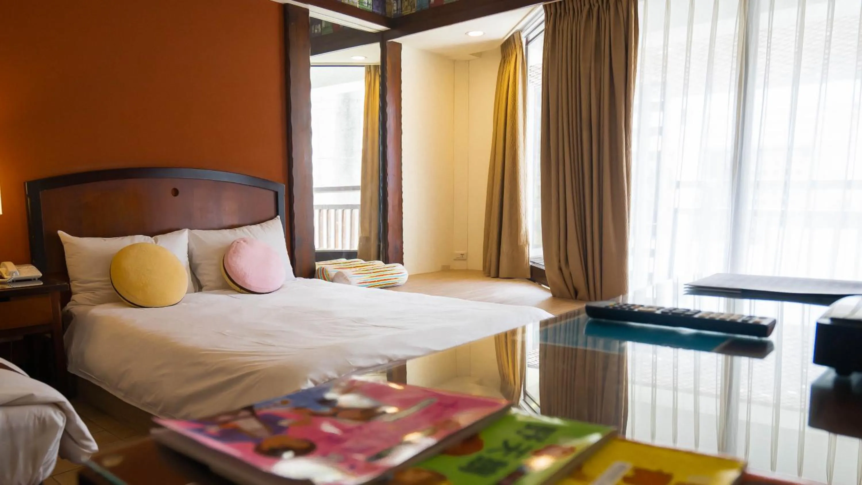 Bedroom, Bed in Yoho Beach Resort Kenting