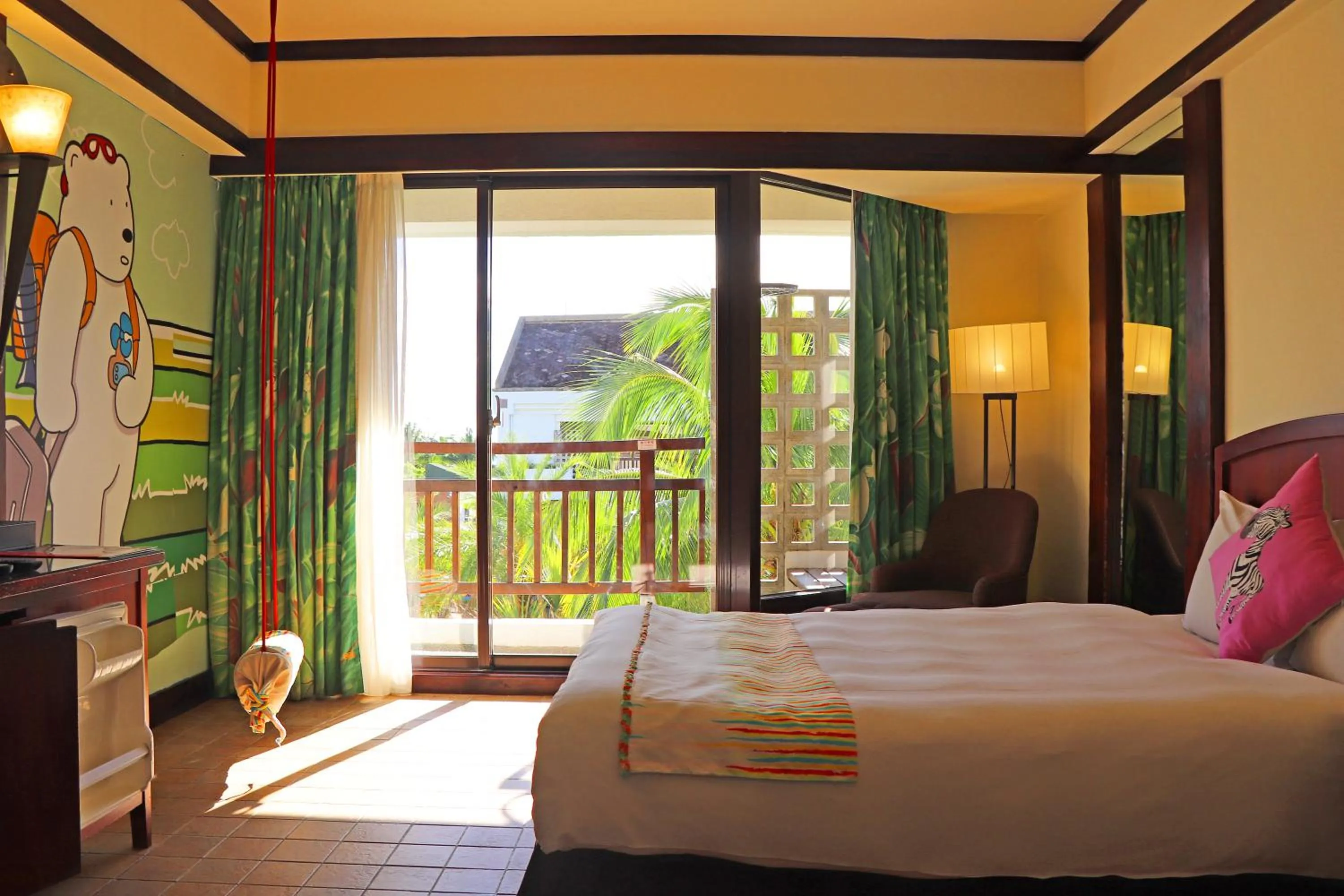 Bed in Yoho Beach Resort Kenting