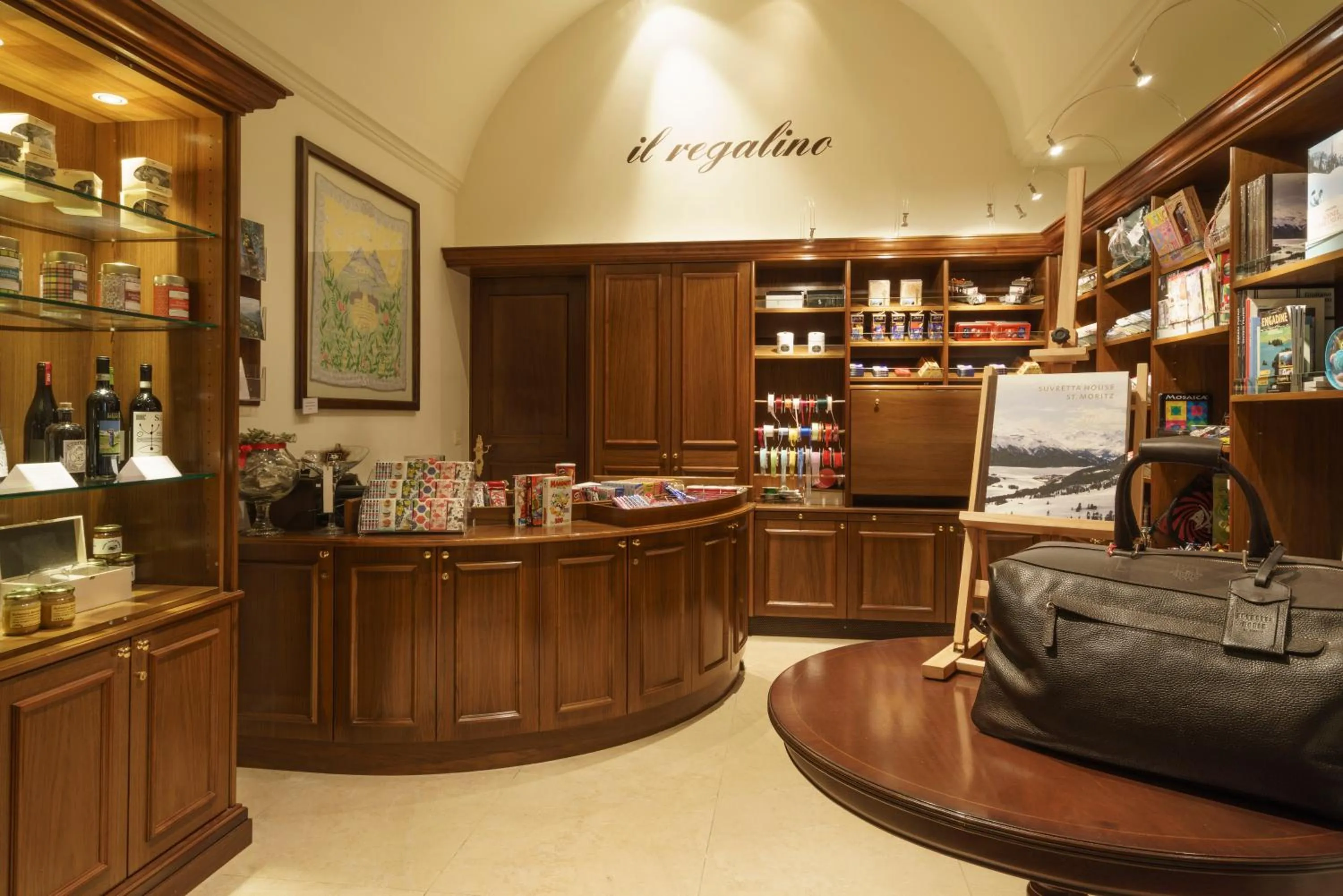 On-site shops in Suvretta House