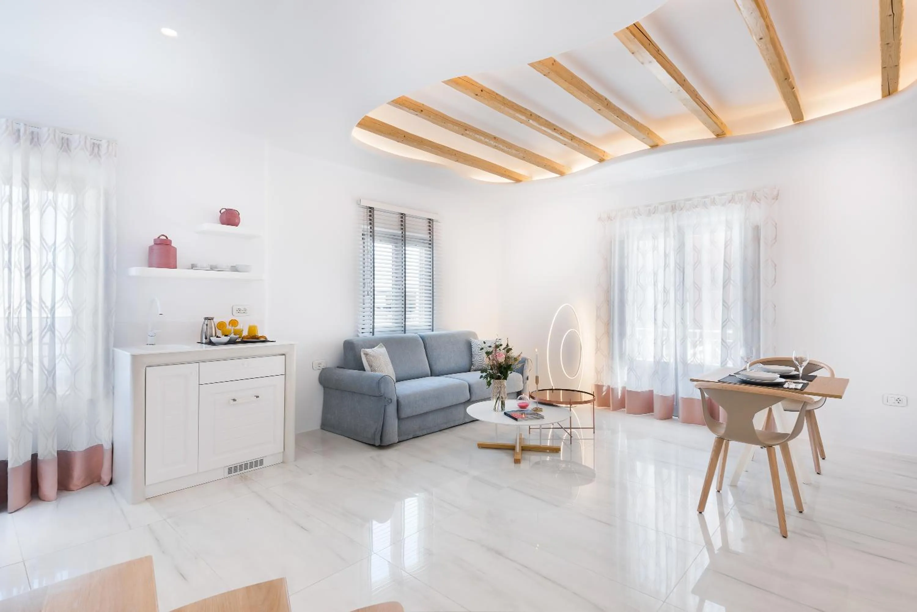 Emfasis Luxury Villa