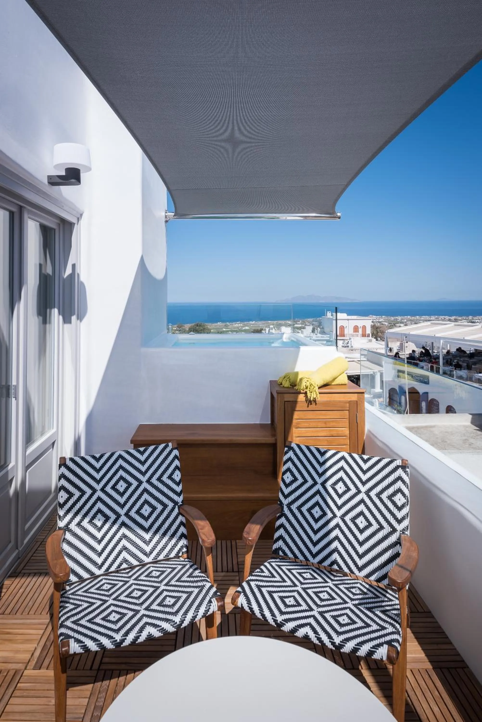 Hot Tub in Emfasis Luxury Villa