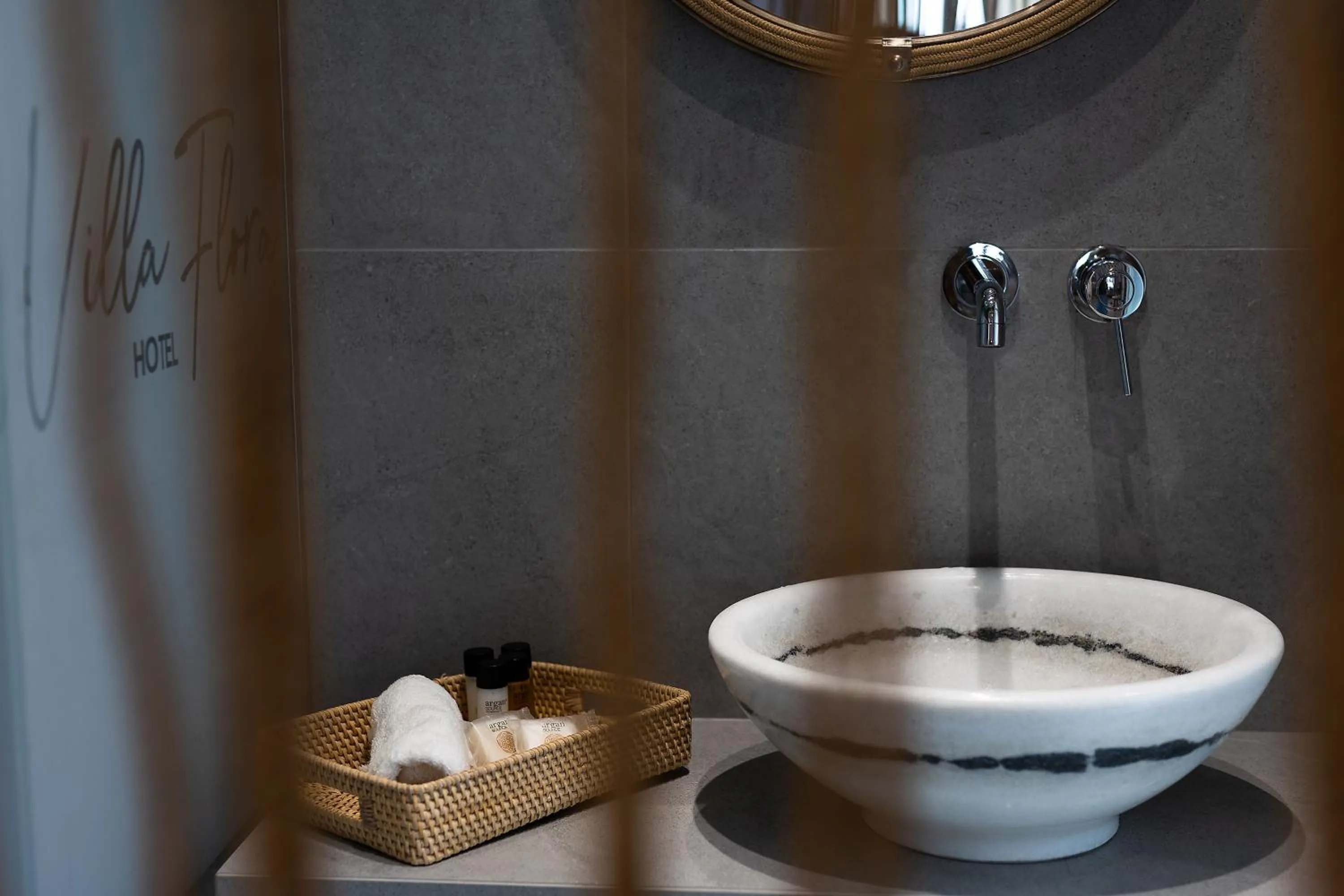 Shower in Hotel Villa Flora