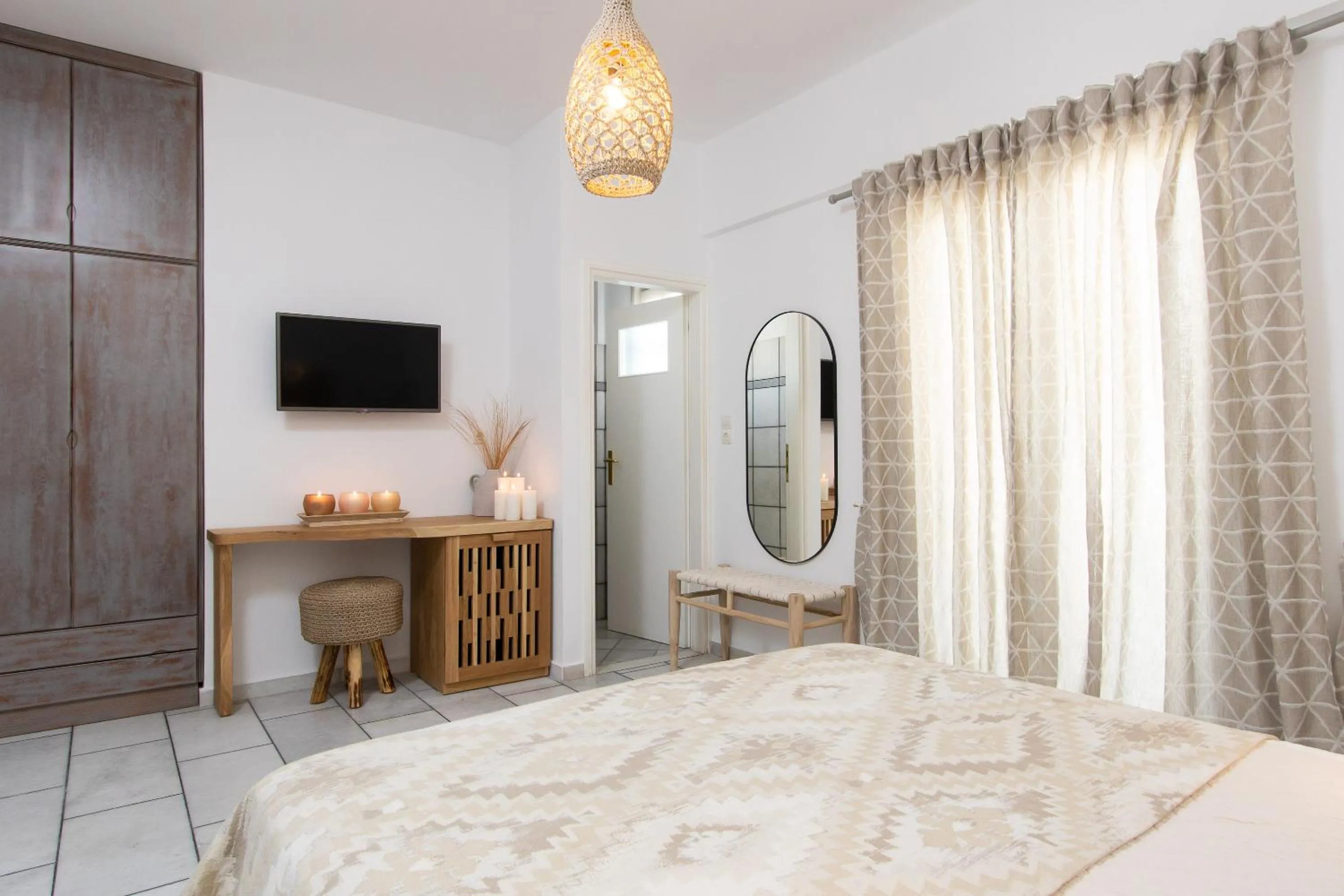 Shower, Bed in Hotel Villa Flora