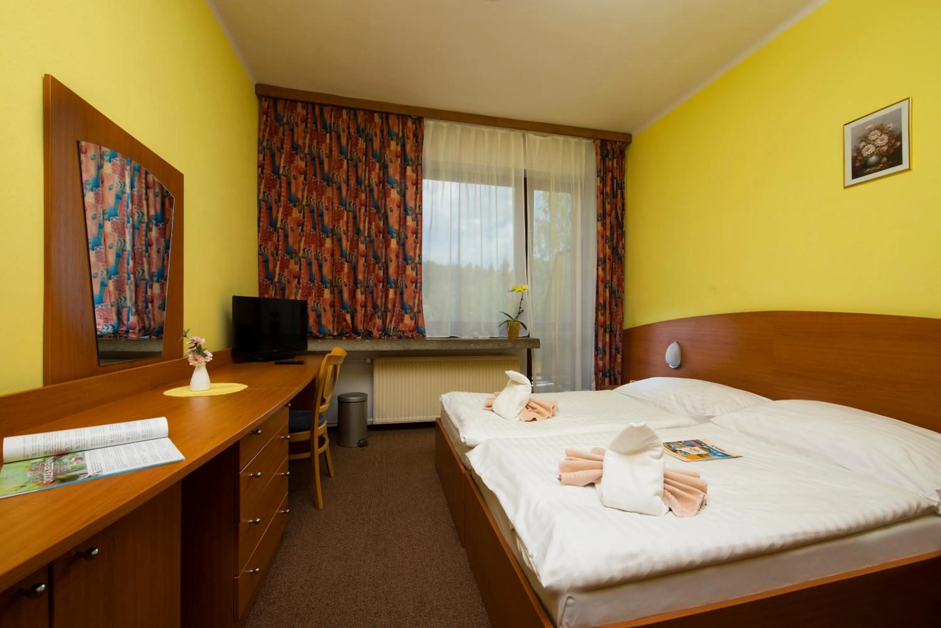 Photo of the whole room, Bed in Hotel SOREA ĎUMBIER