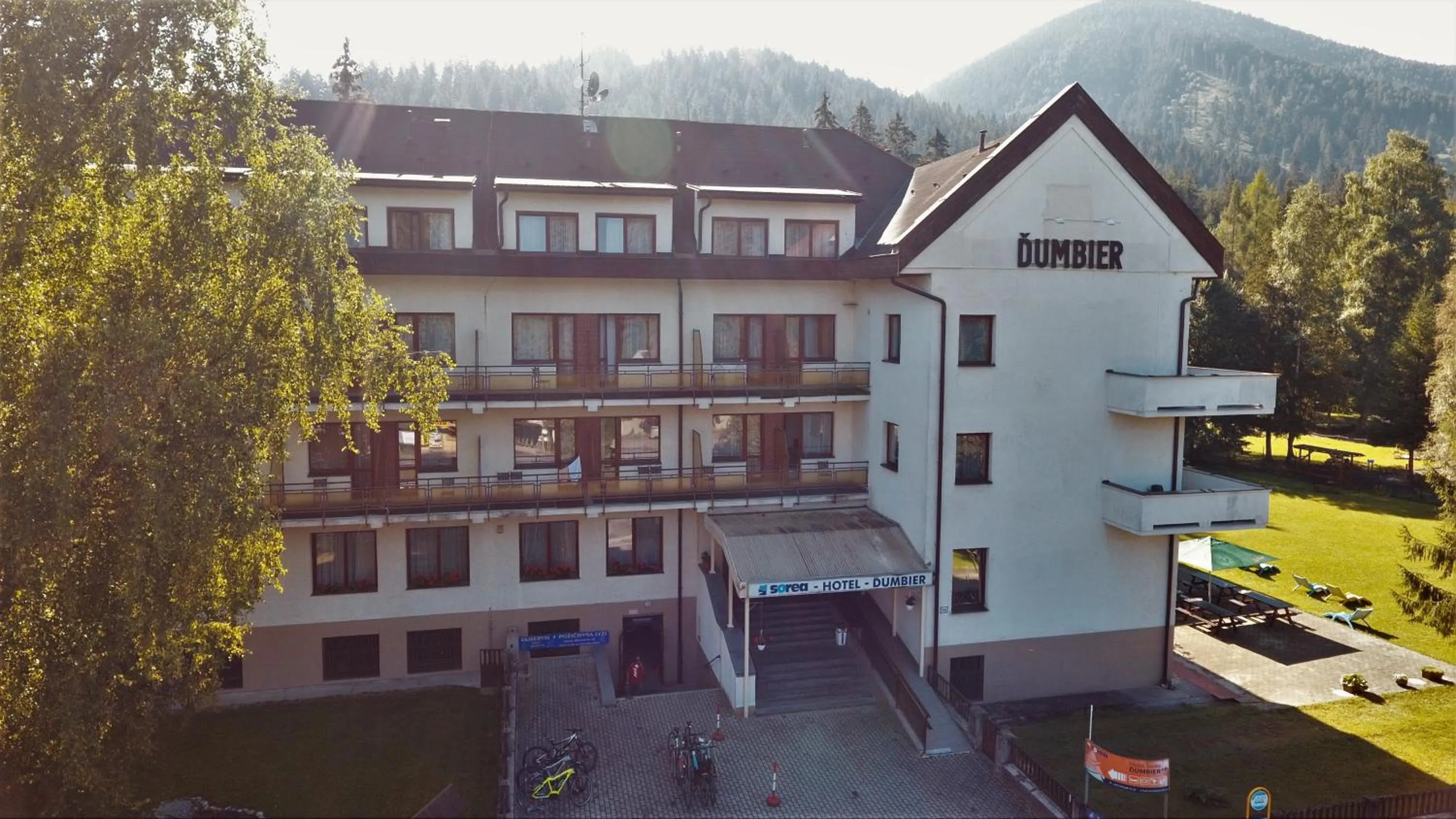 Property building in Hotel SOREA ĎUMBIER