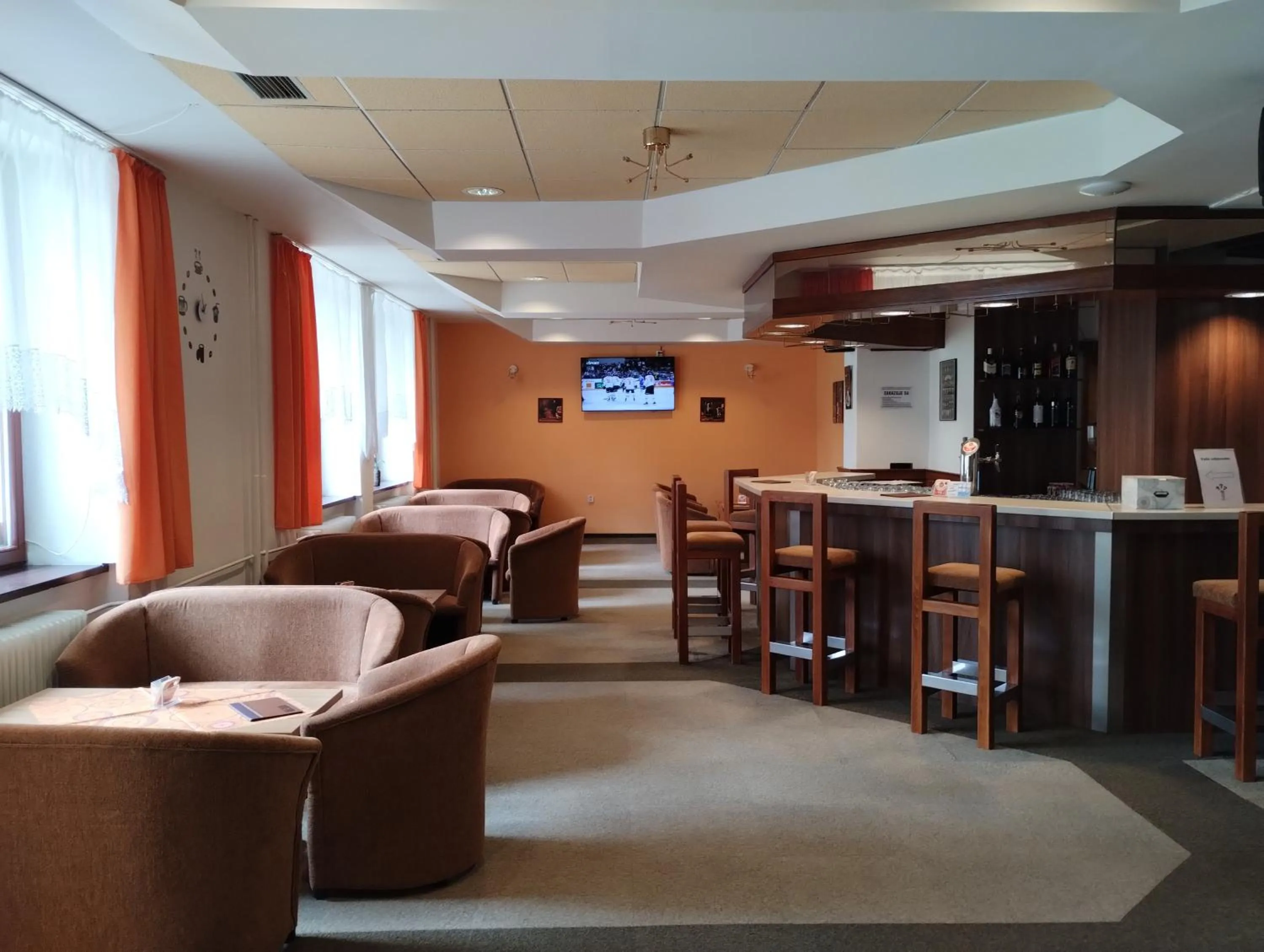 Restaurant/places to eat in Hotel SOREA ĎUMBIER