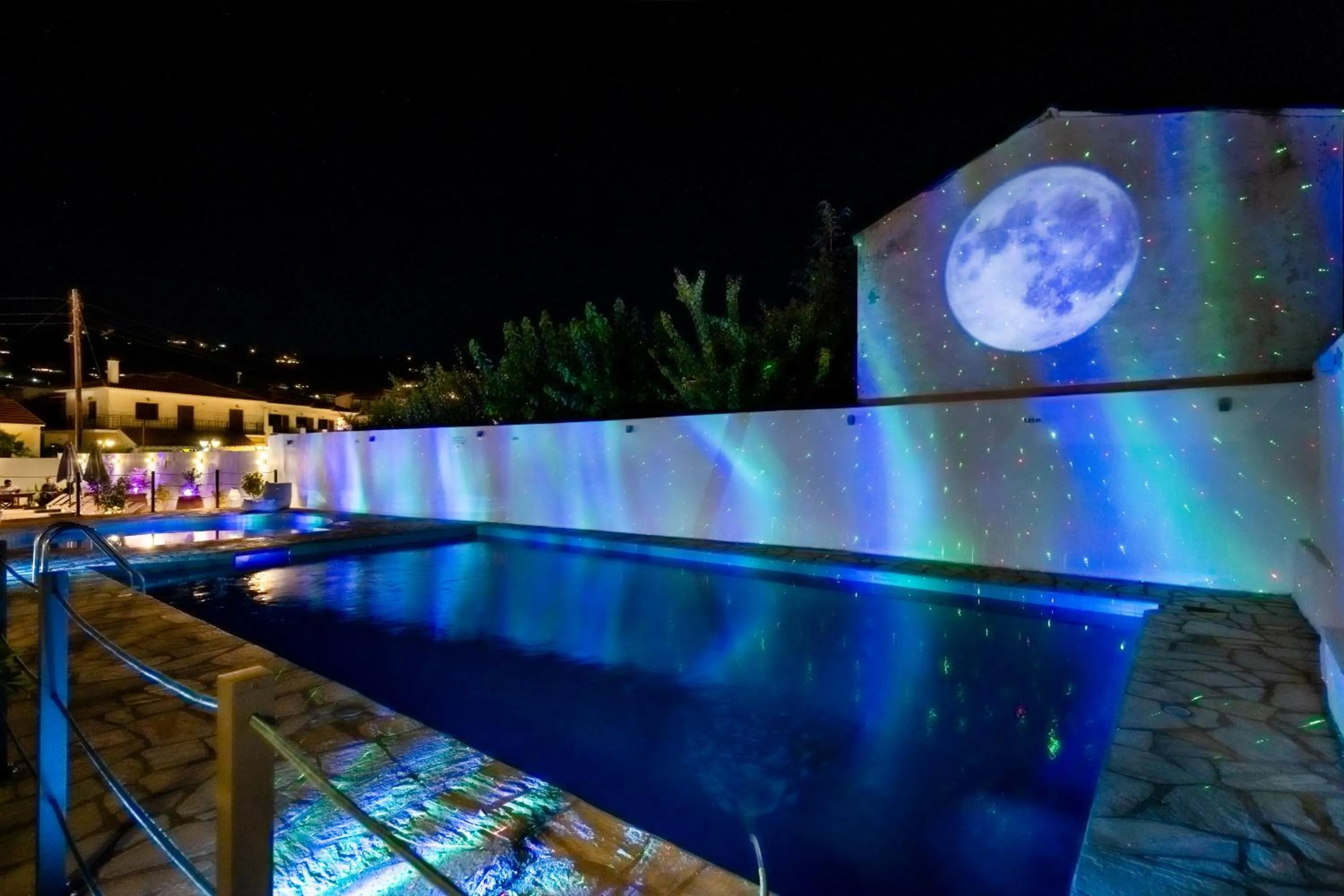 Swimming pool in Amalia Hotel