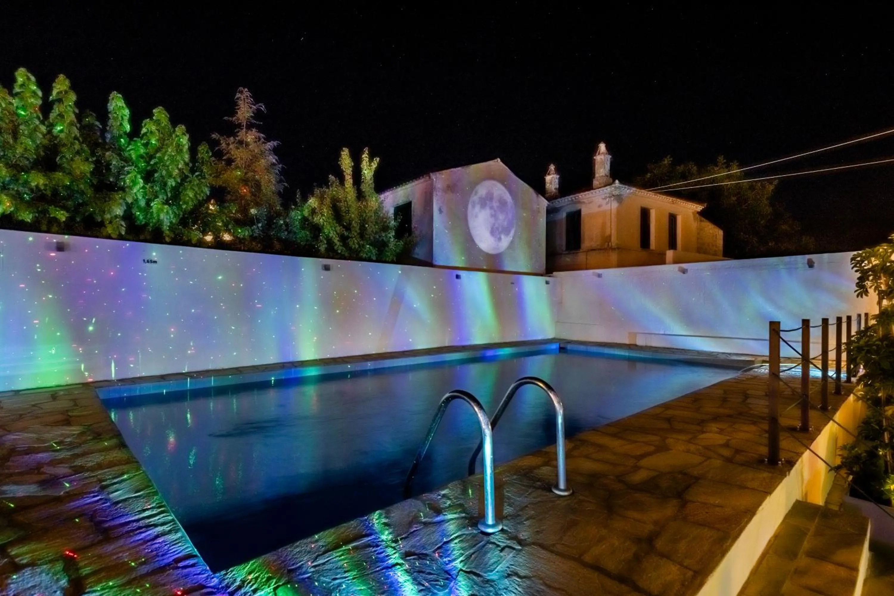 Swimming pool in Amalia Hotel