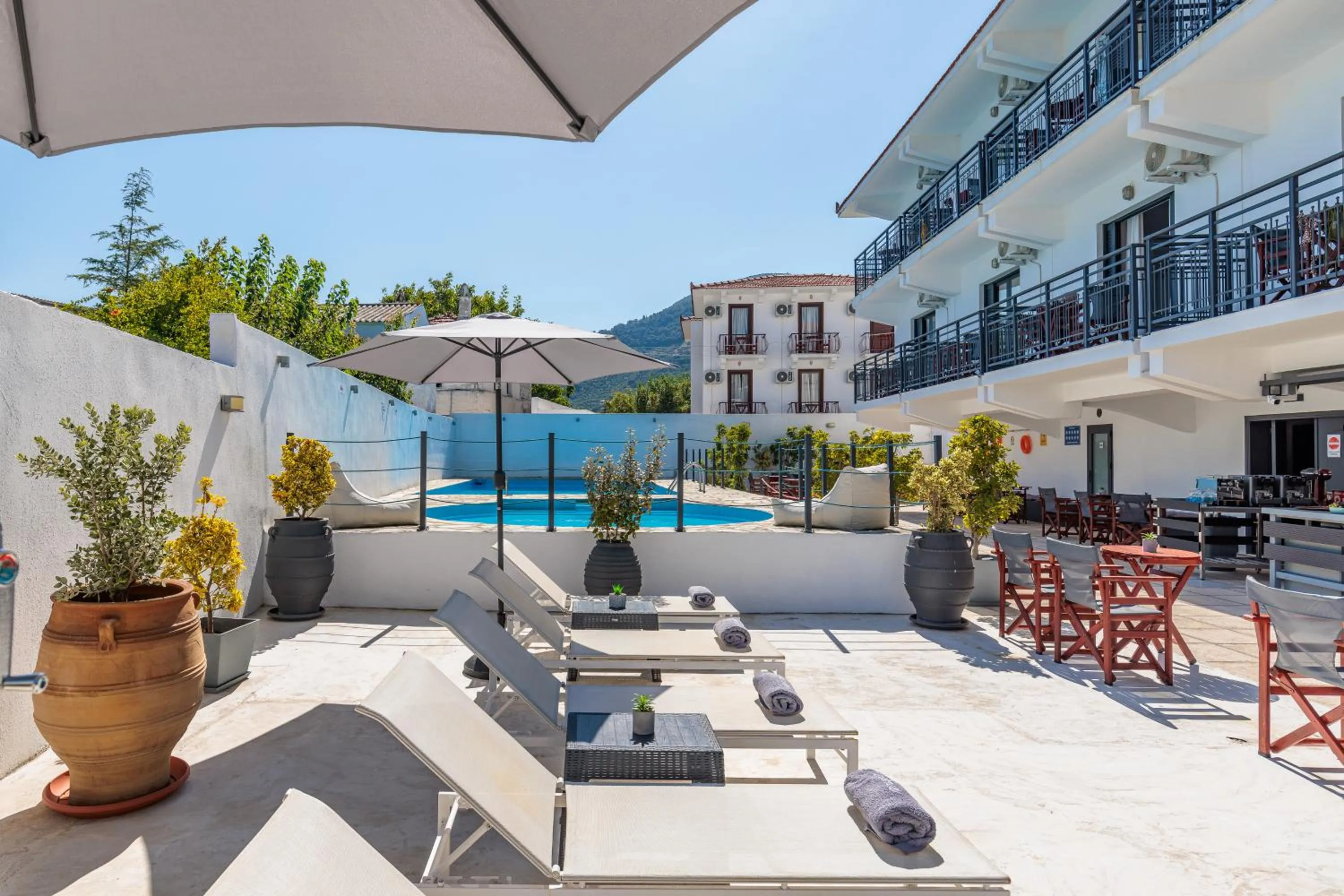 Swimming pool in Amalia Hotel