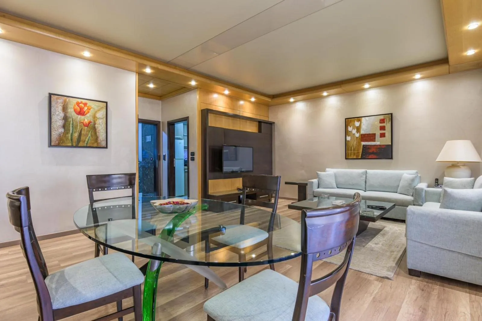 Dining area in Lahoya Verdun