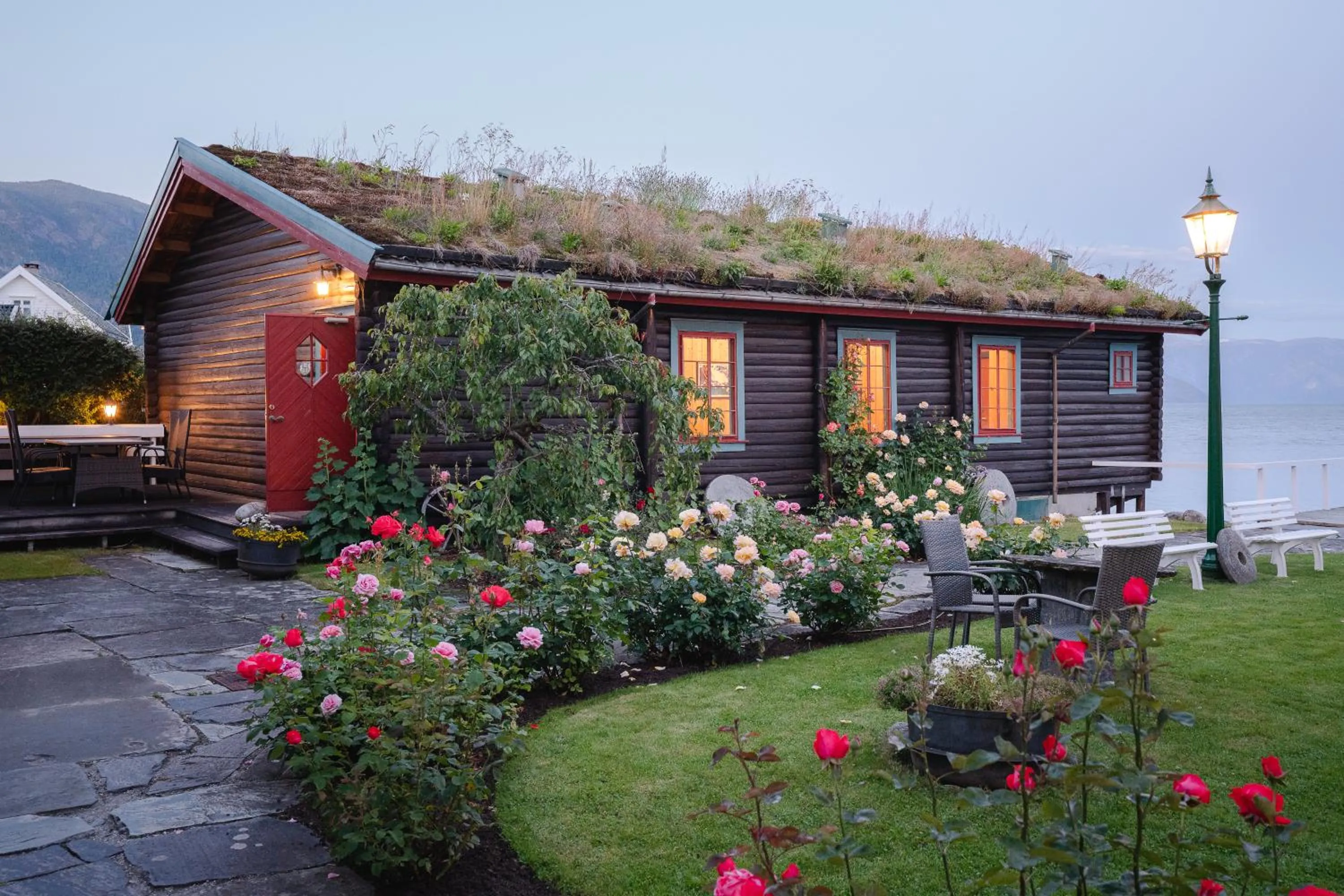Patio in Leikanger Fjordhotel - Unike Hoteller