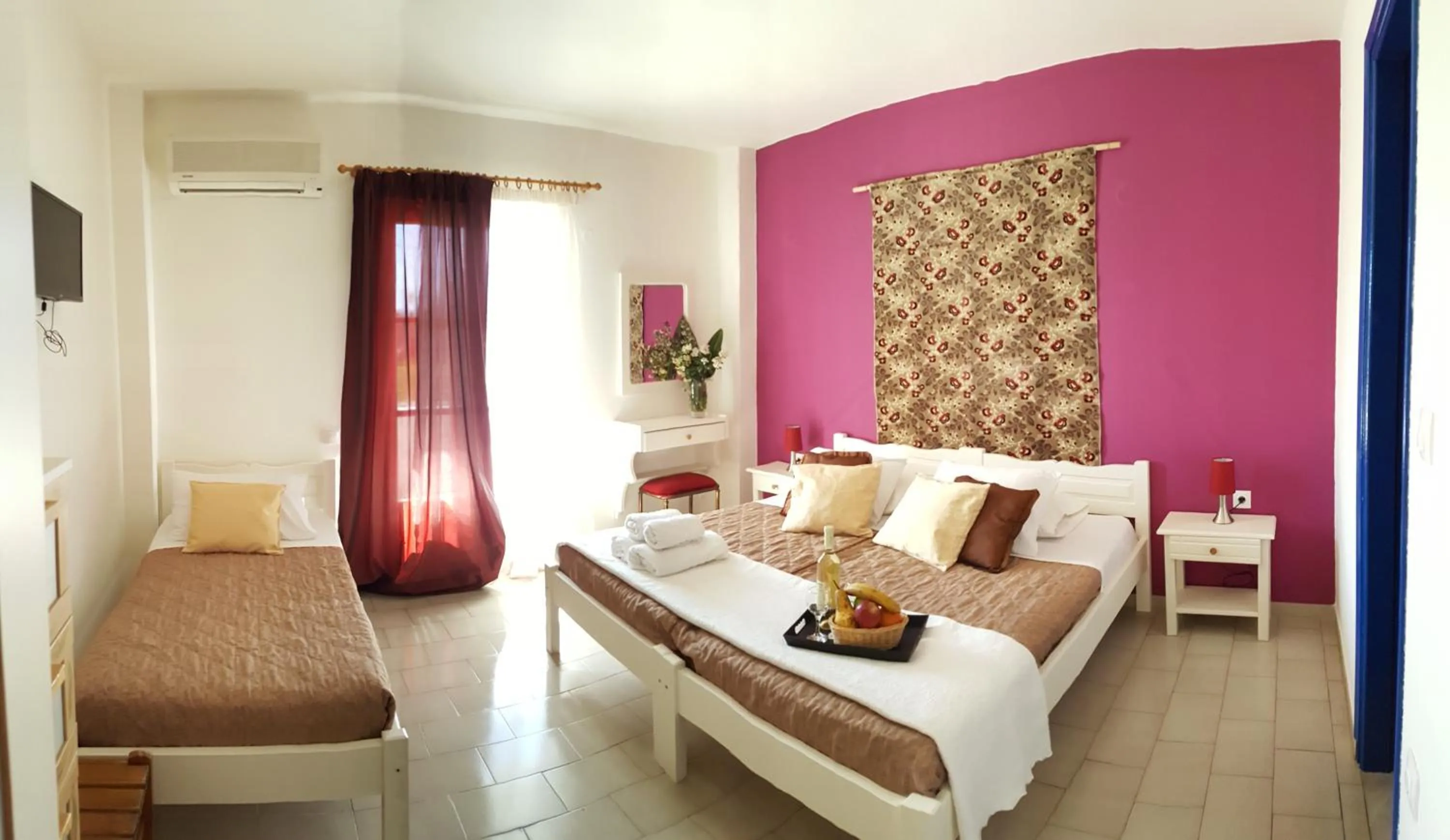 Photo of the whole room in Maistrali Studios