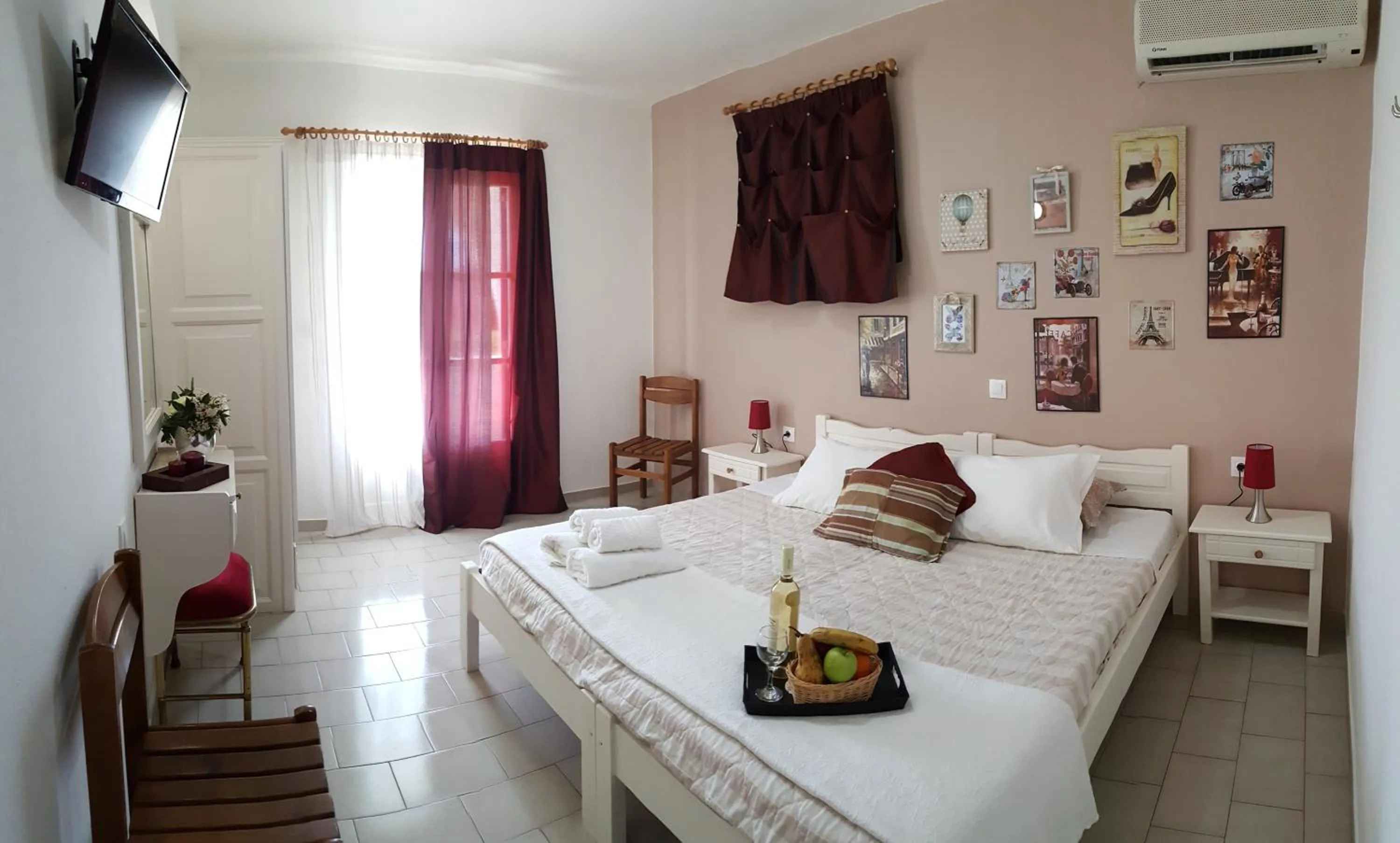 Photo of the whole room in Maistrali Studios