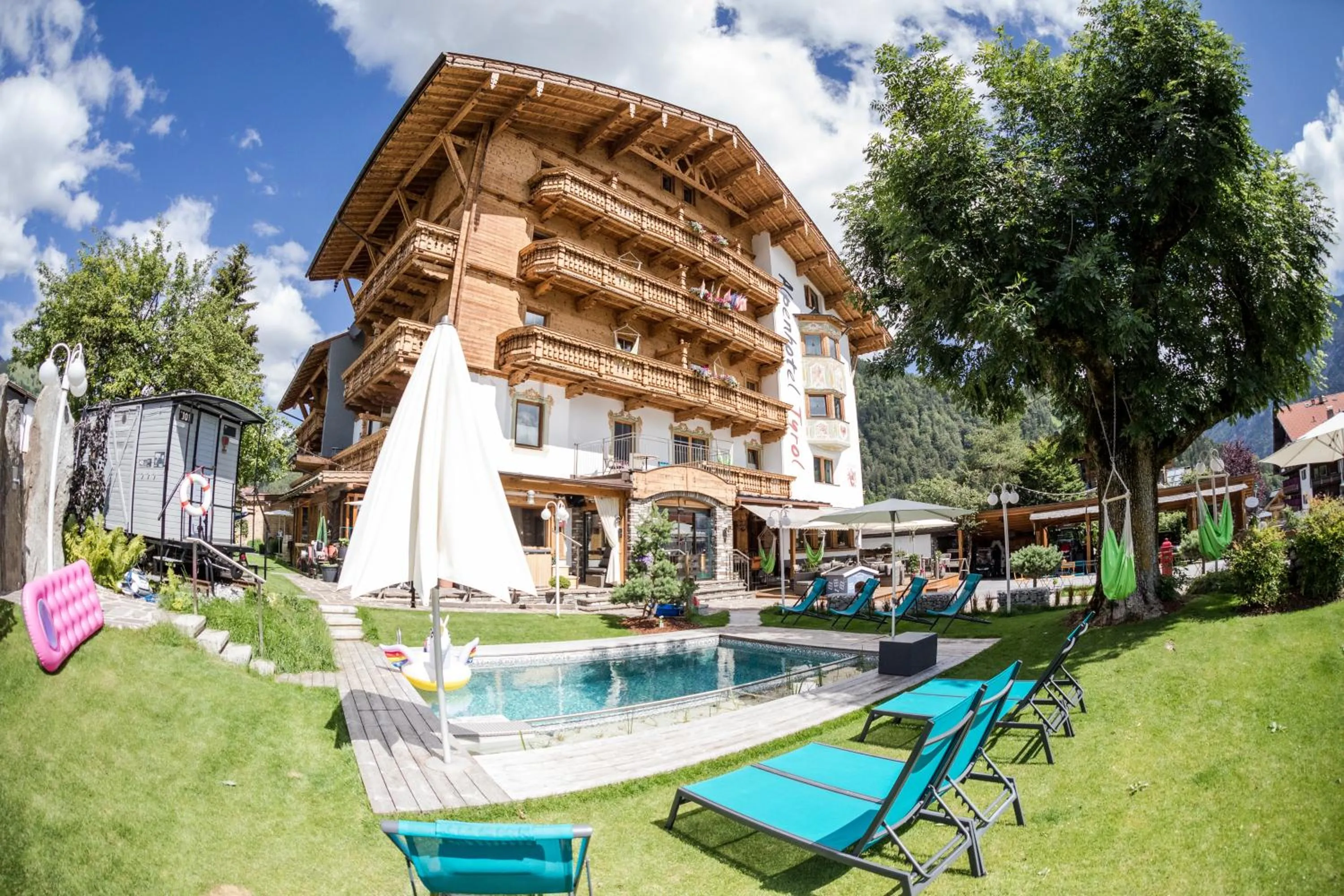 Property building in ALPENHOTEL TYROL - B&B - ADULTS ONLY - Alpines Lifestylehotel - BIO & Nachhaltig