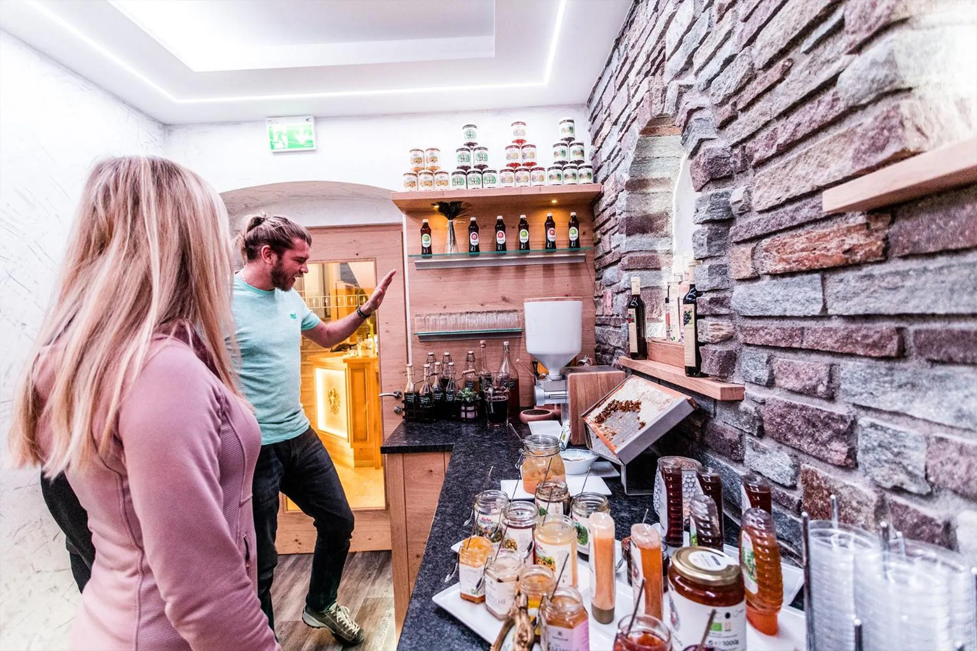 Guests in ALPENHOTEL TYROL - B&B - ADULTS ONLY - Alpines Lifestylehotel - BIO & Nachhaltig