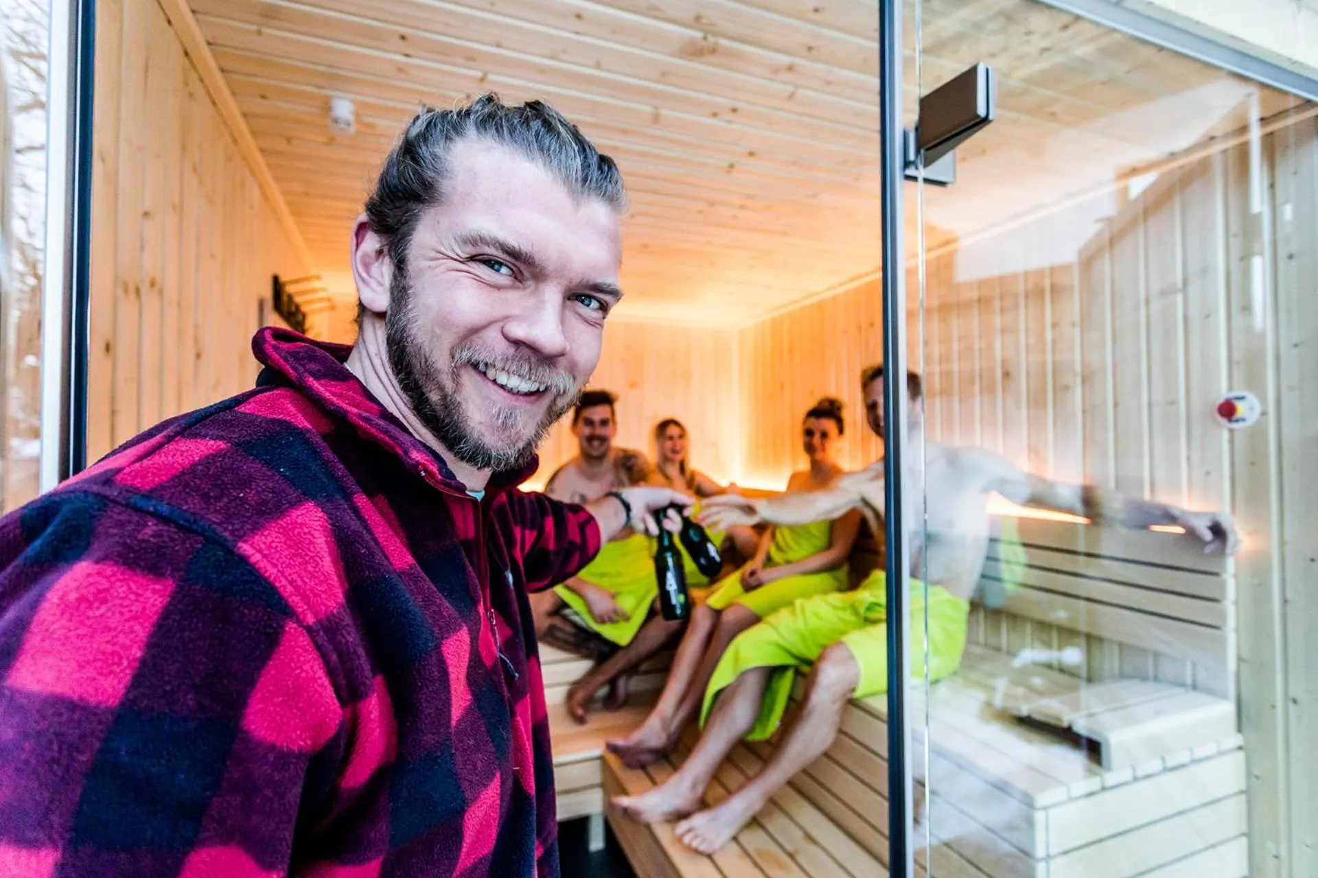 People in ALPENHOTEL TYROL - B&B - ADULTS ONLY - Alpines Lifestylehotel - BIO & Nachhaltig