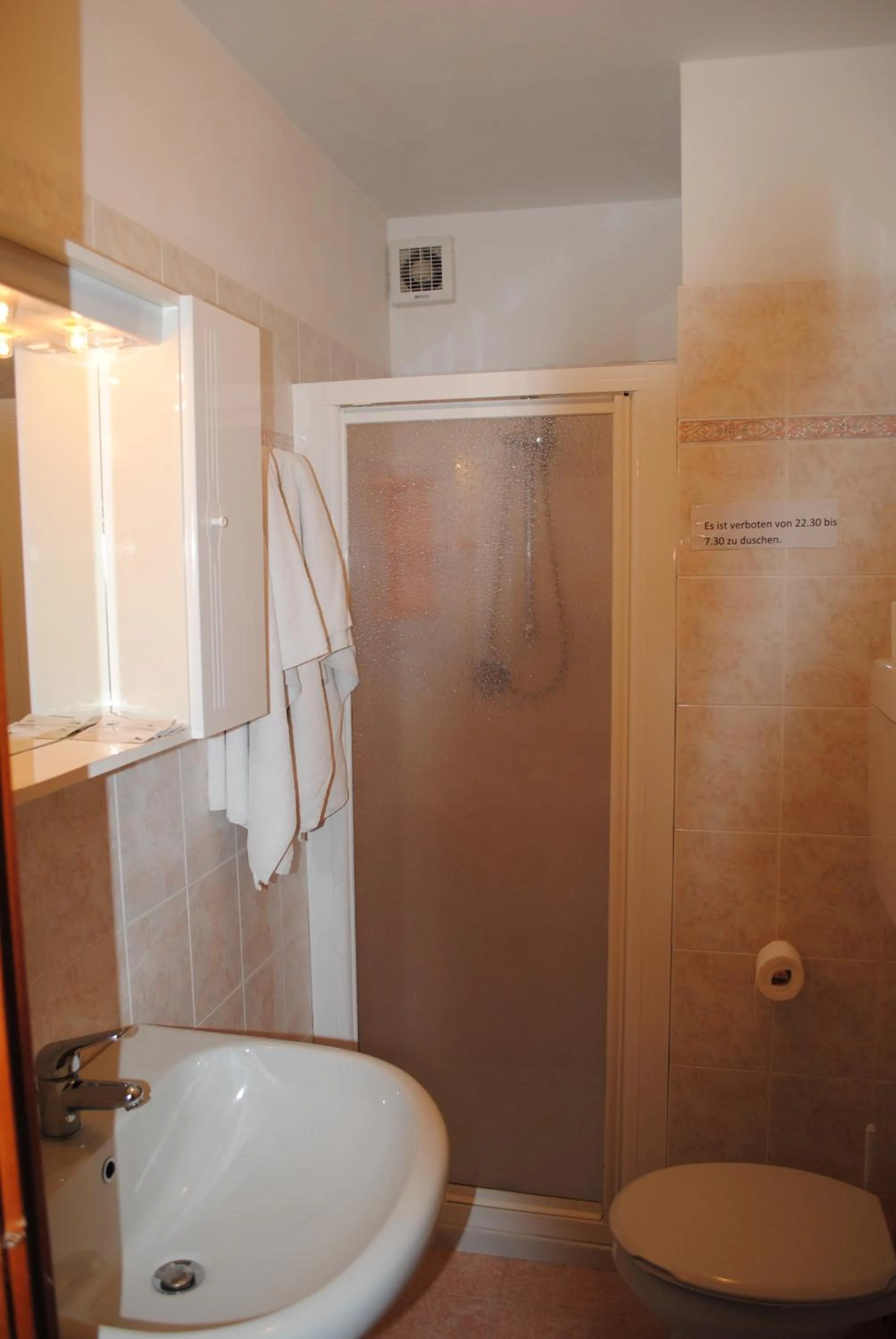 Shower in Hotel Villa Grazia