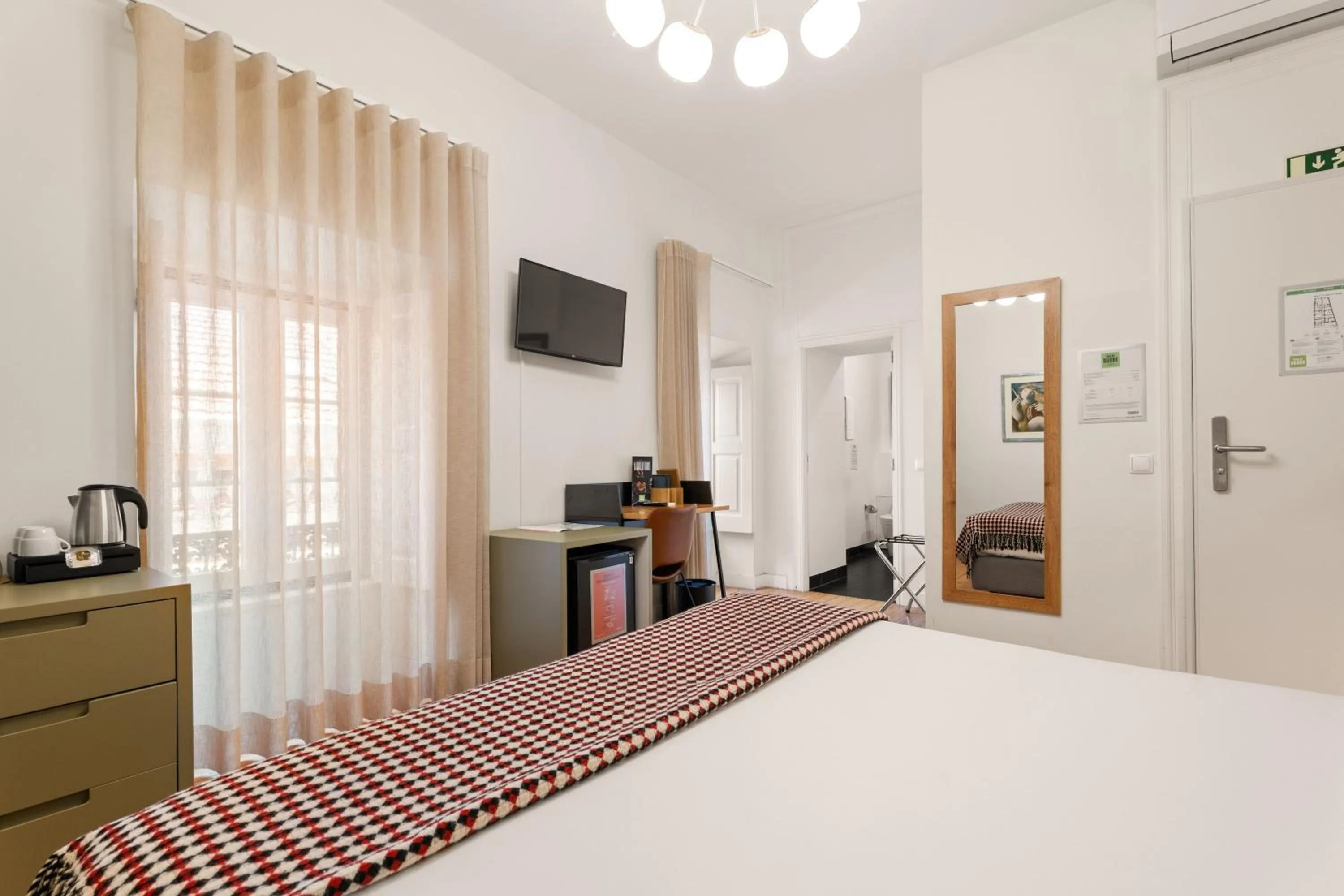 Bedroom, Bed in Casa do Bairro by Shiadu