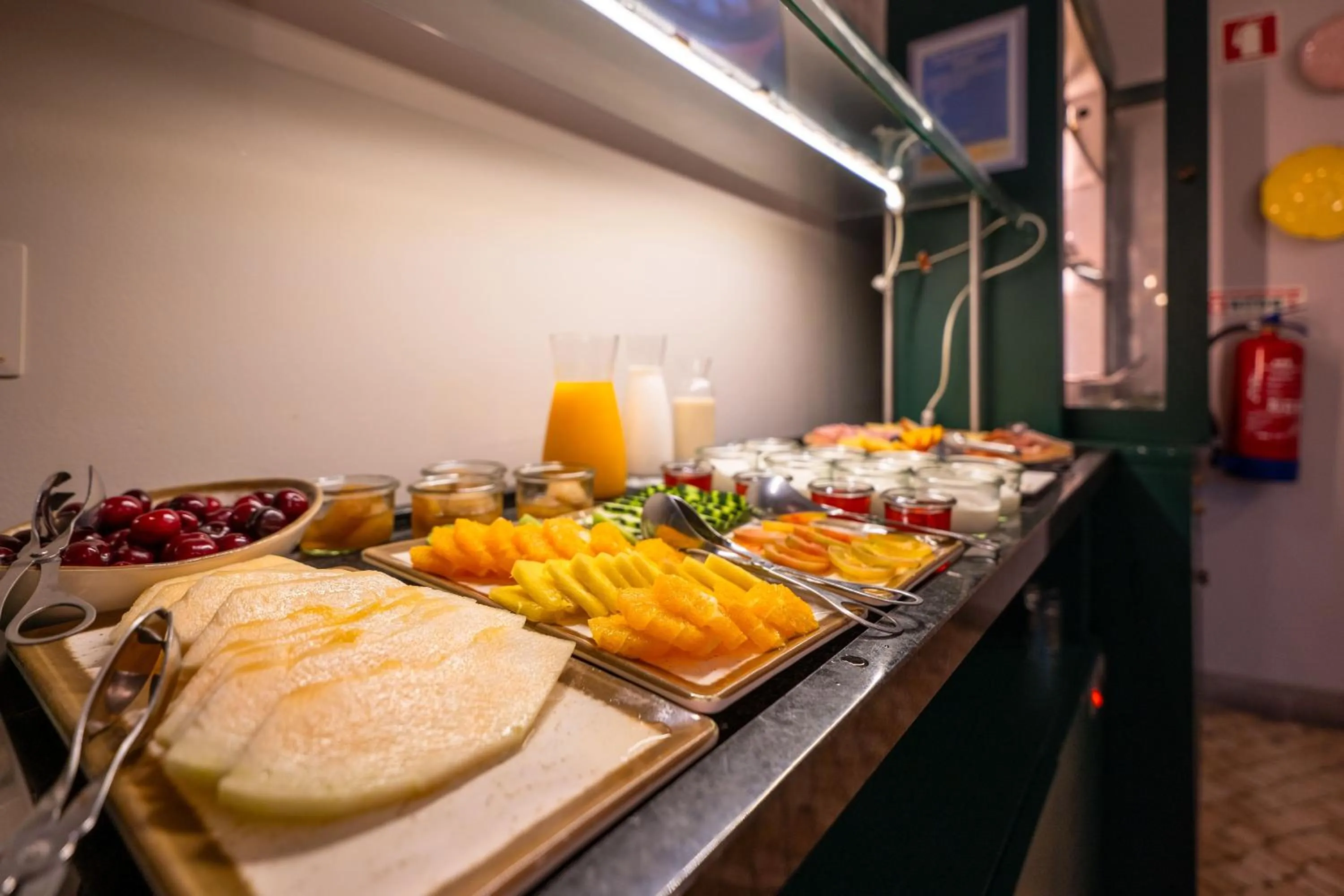 Buffet breakfast in Casa do Bairro by Shiadu