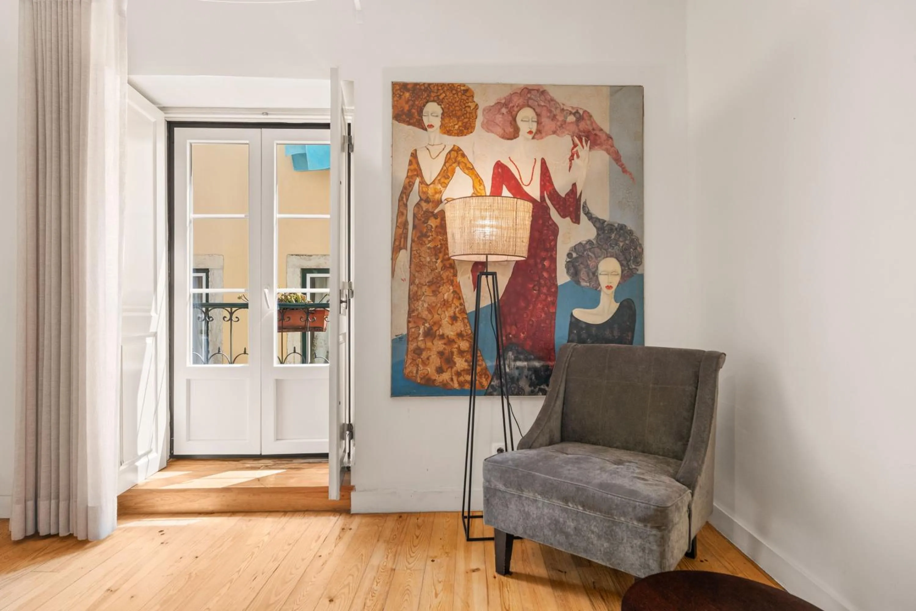 Seating area in Casa do Bairro by Shiadu