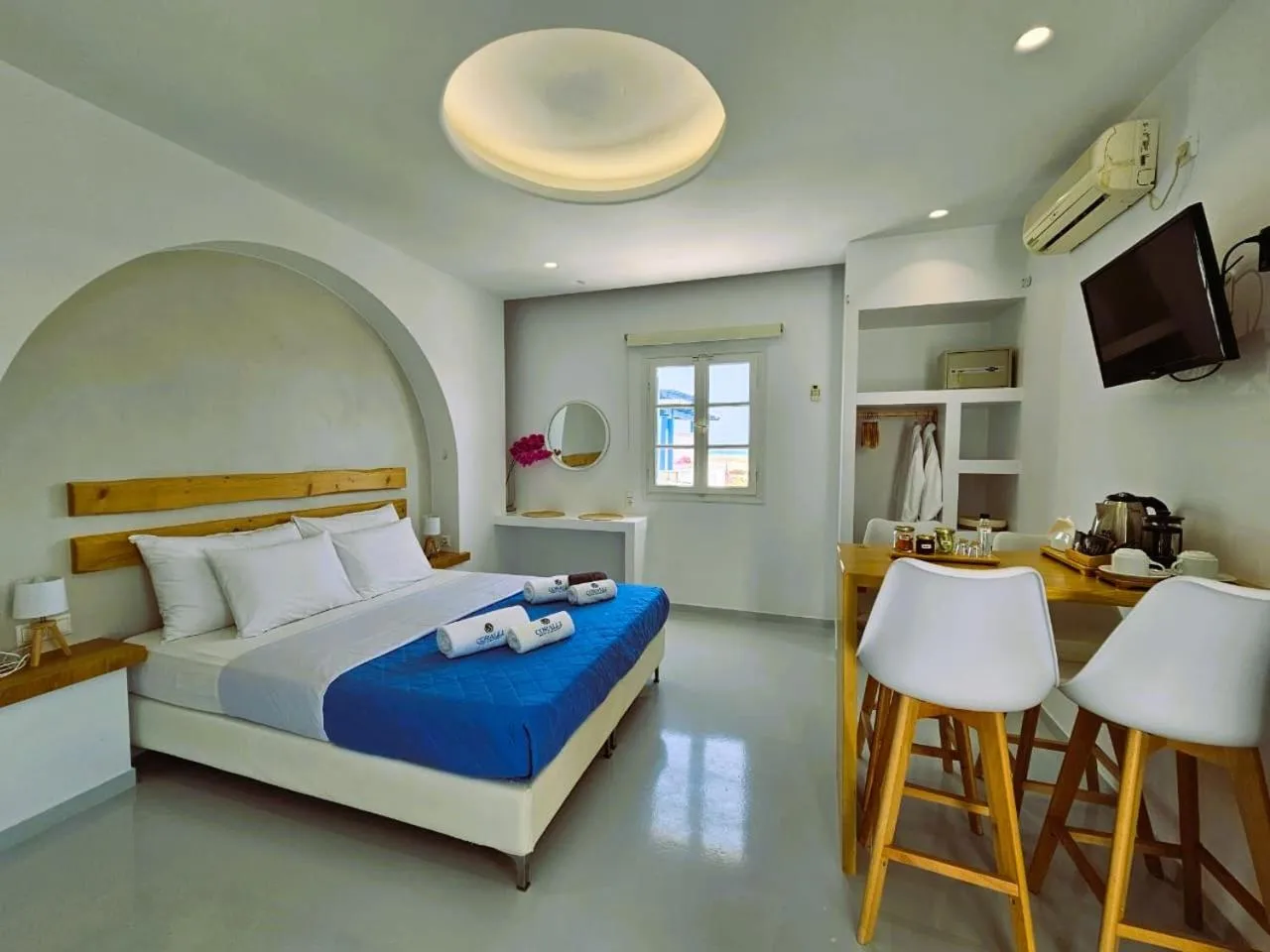 Bedroom, Bed in Coralli Beach Apartments