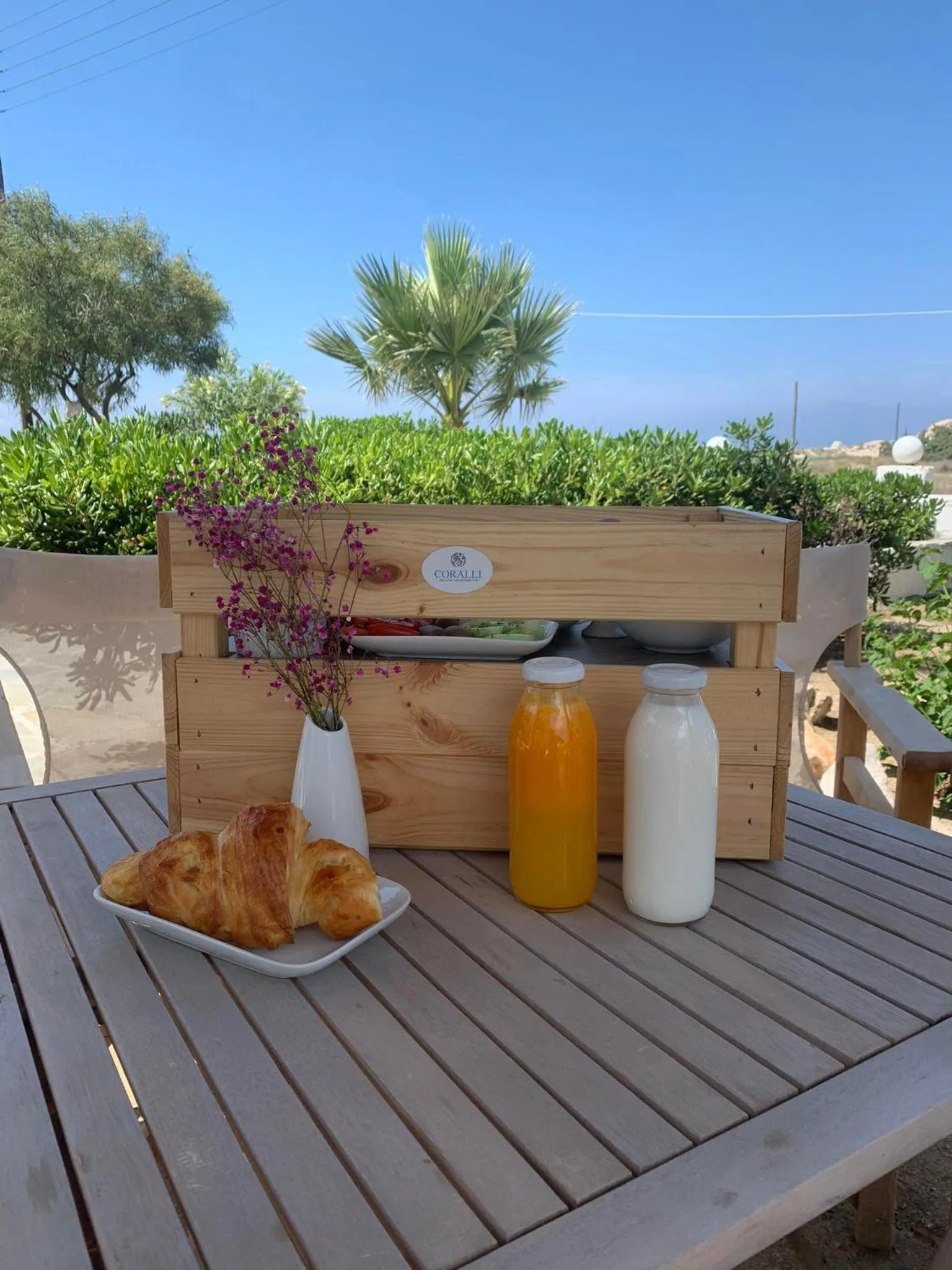 Breakfast in Coralli Beach Apartments