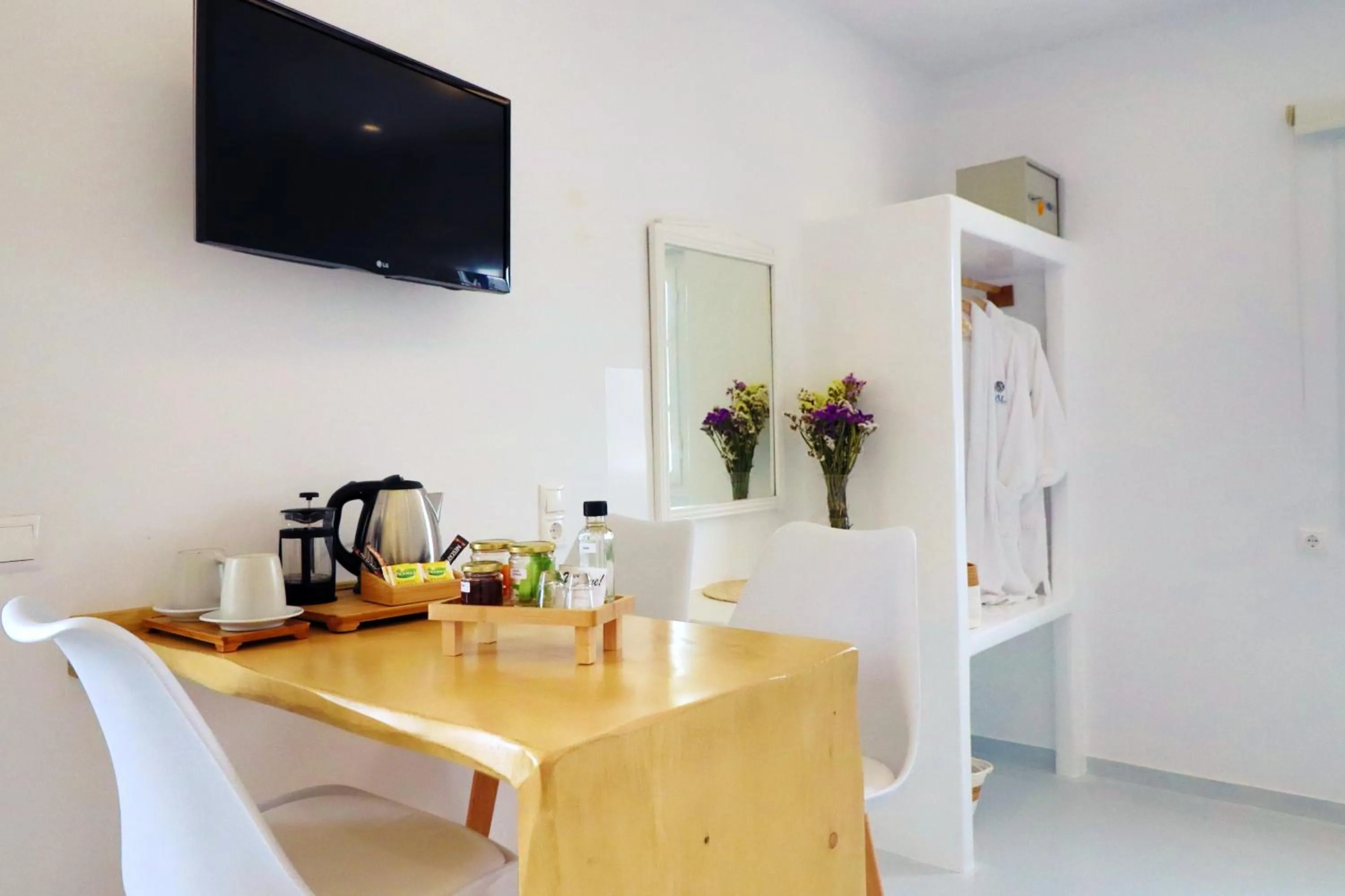 Living room in Coralli Beach Apartments