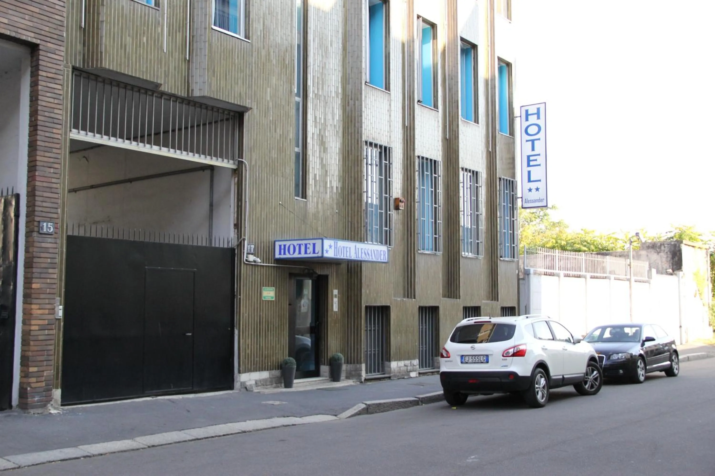 Facade/entrance in Hotel Alessander