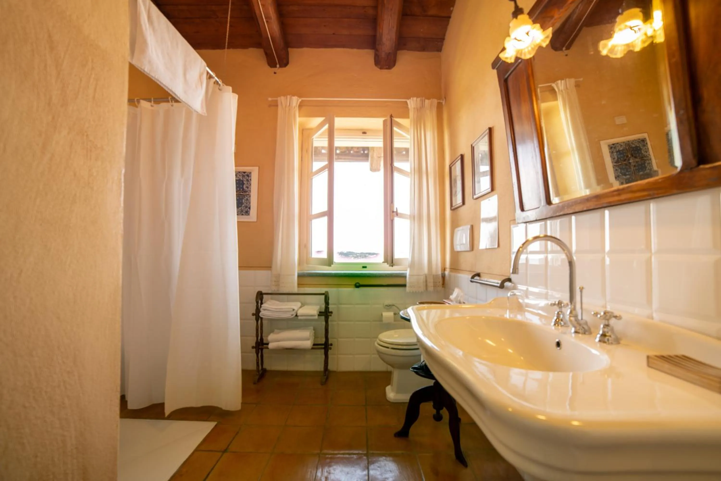 Bathroom in Villa Bricco dei Cogni