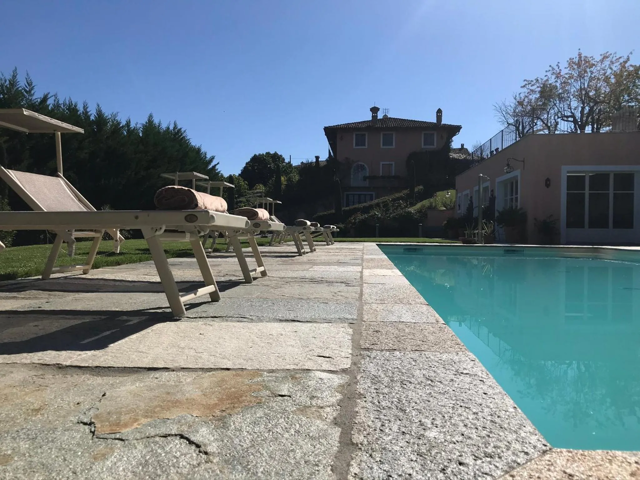 Swimming pool in Villa Bricco dei Cogni