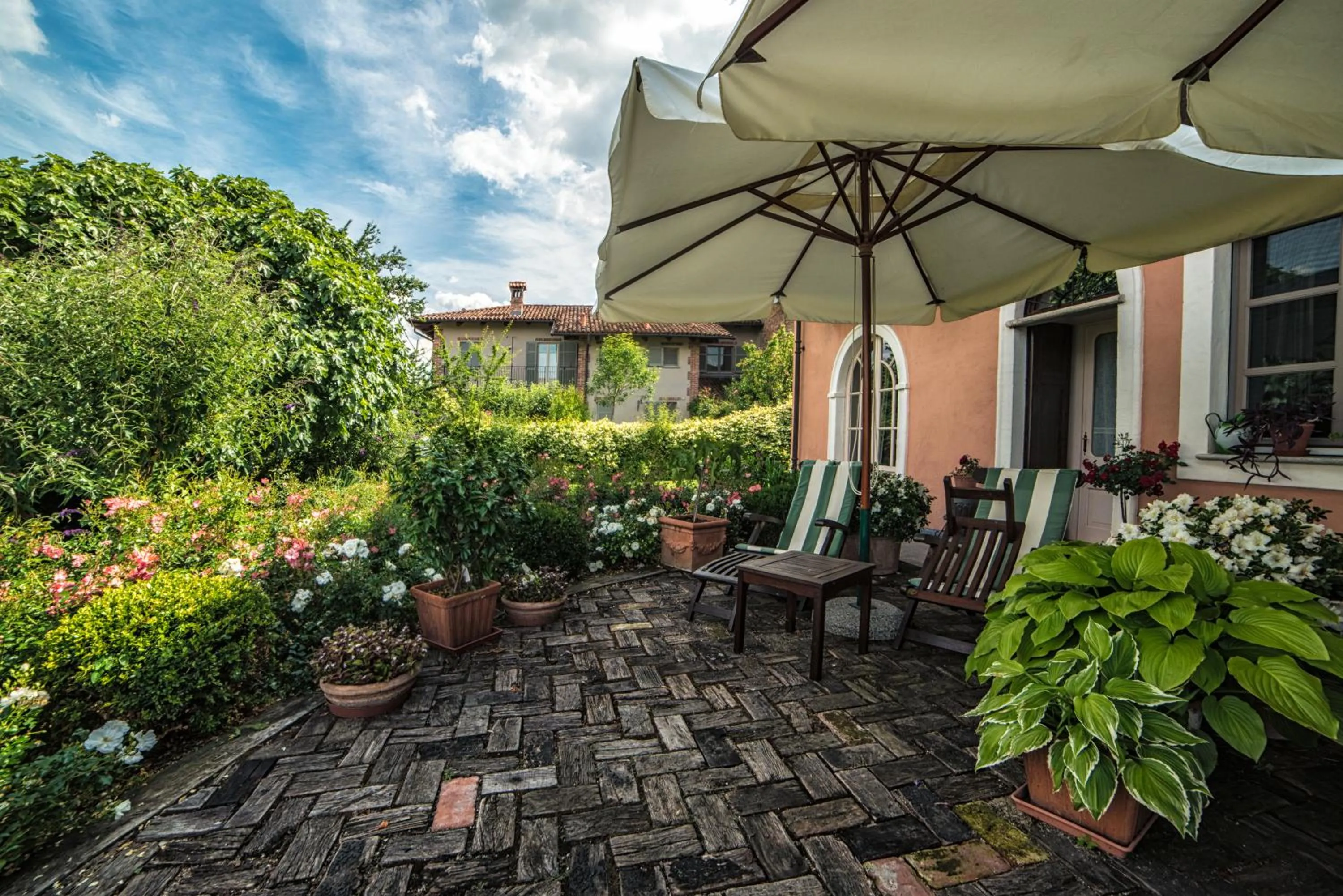 Property building in Villa Bricco dei Cogni