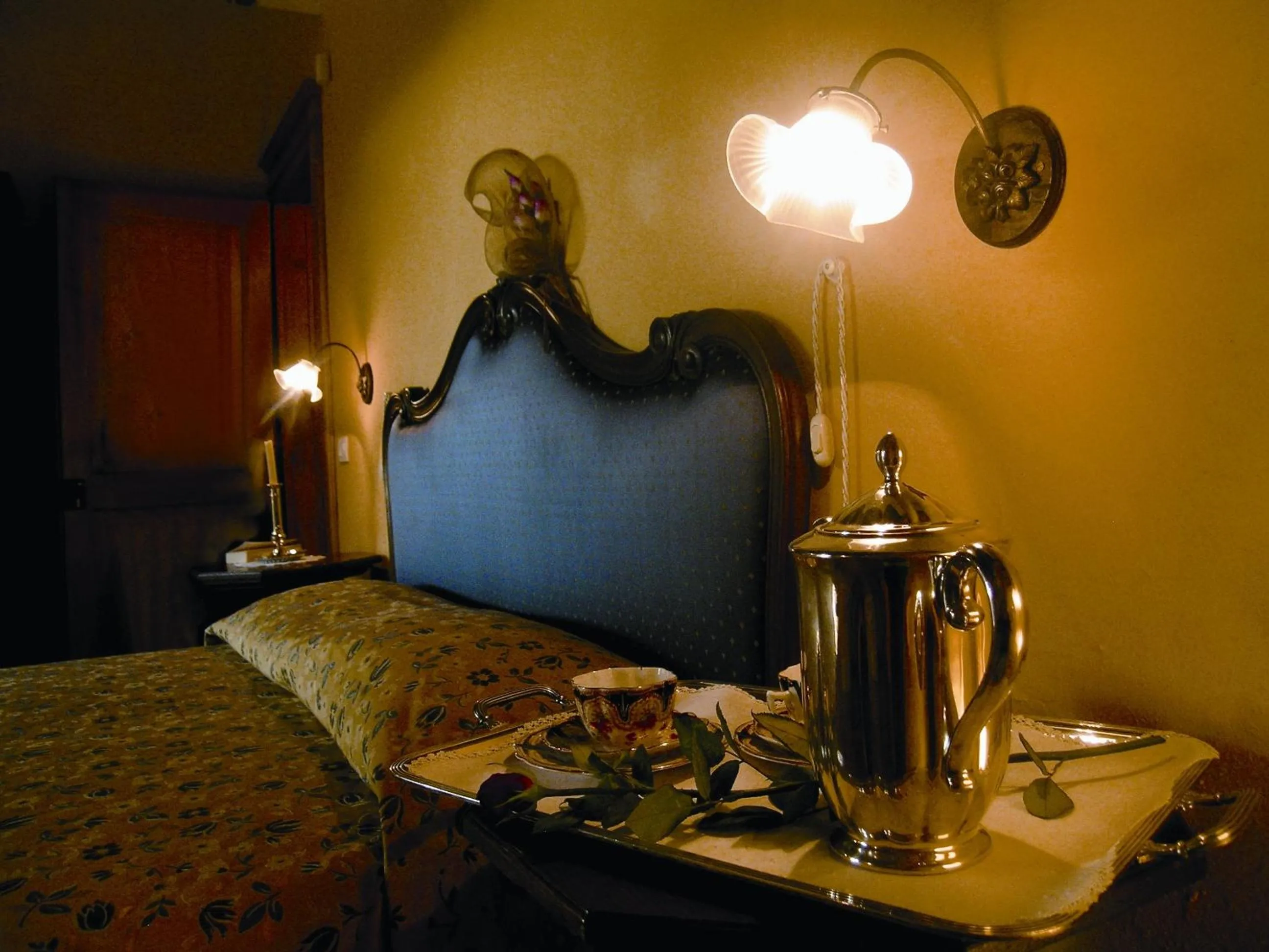 Bed in Villa Bricco dei Cogni