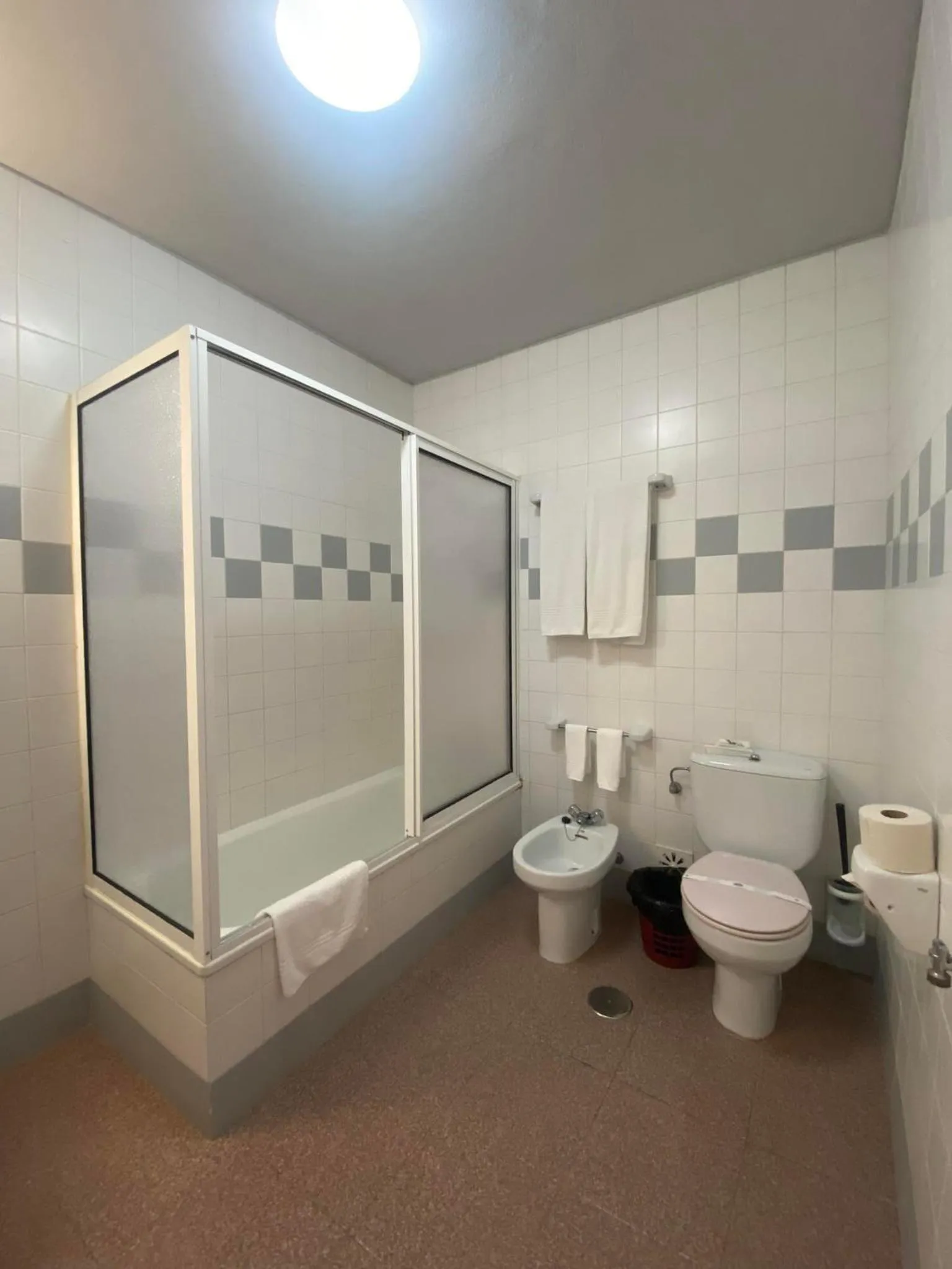 Toilet in Hospedaria Verdemar