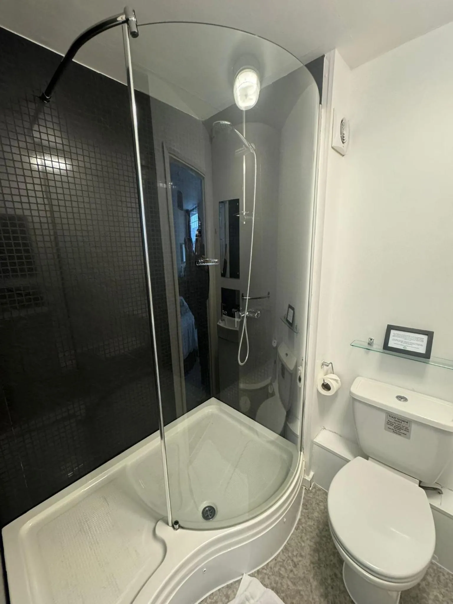 Bathroom in Duke of Buckingham