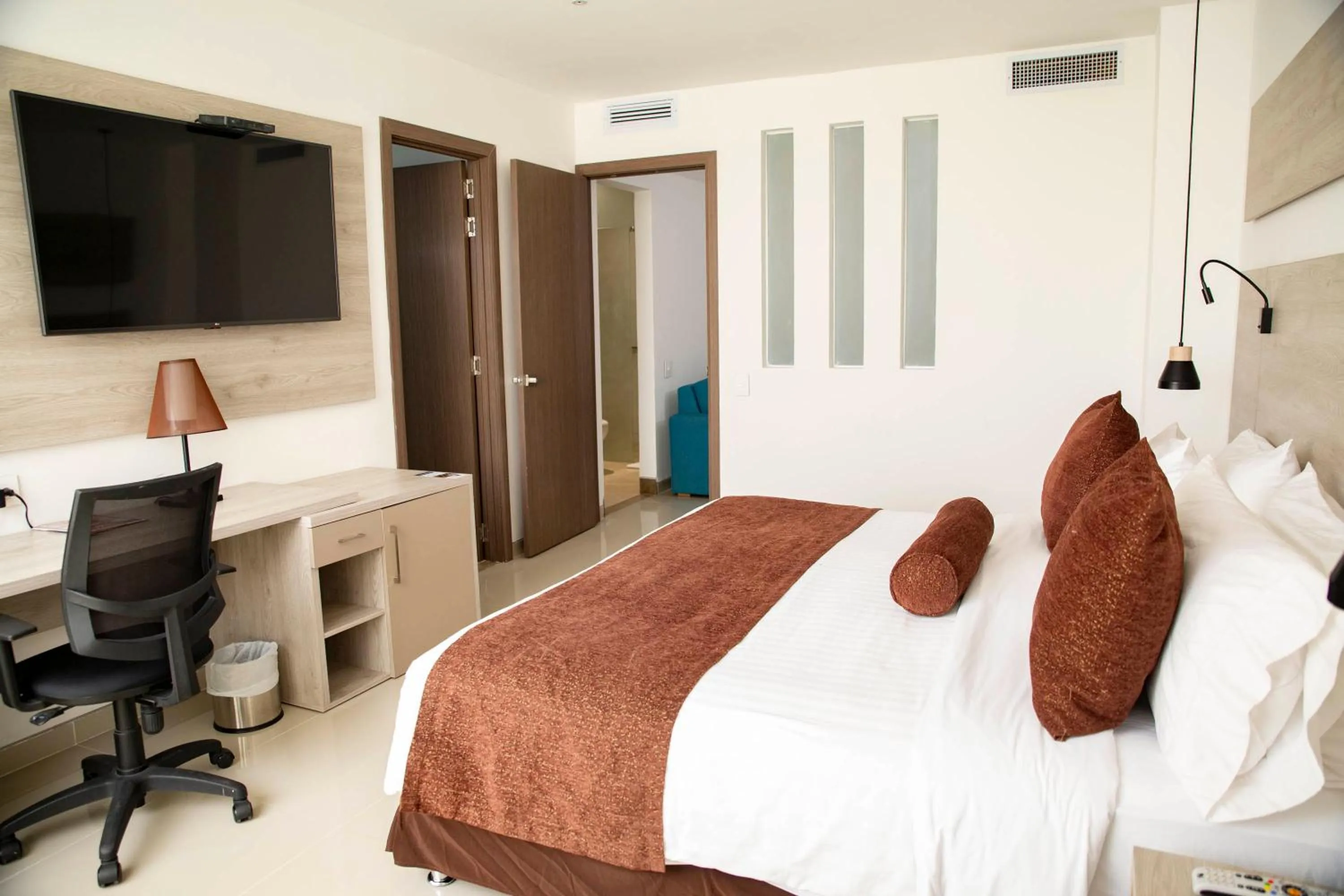 TV and multimedia, Bed in Hotel Barranquilla Plaza