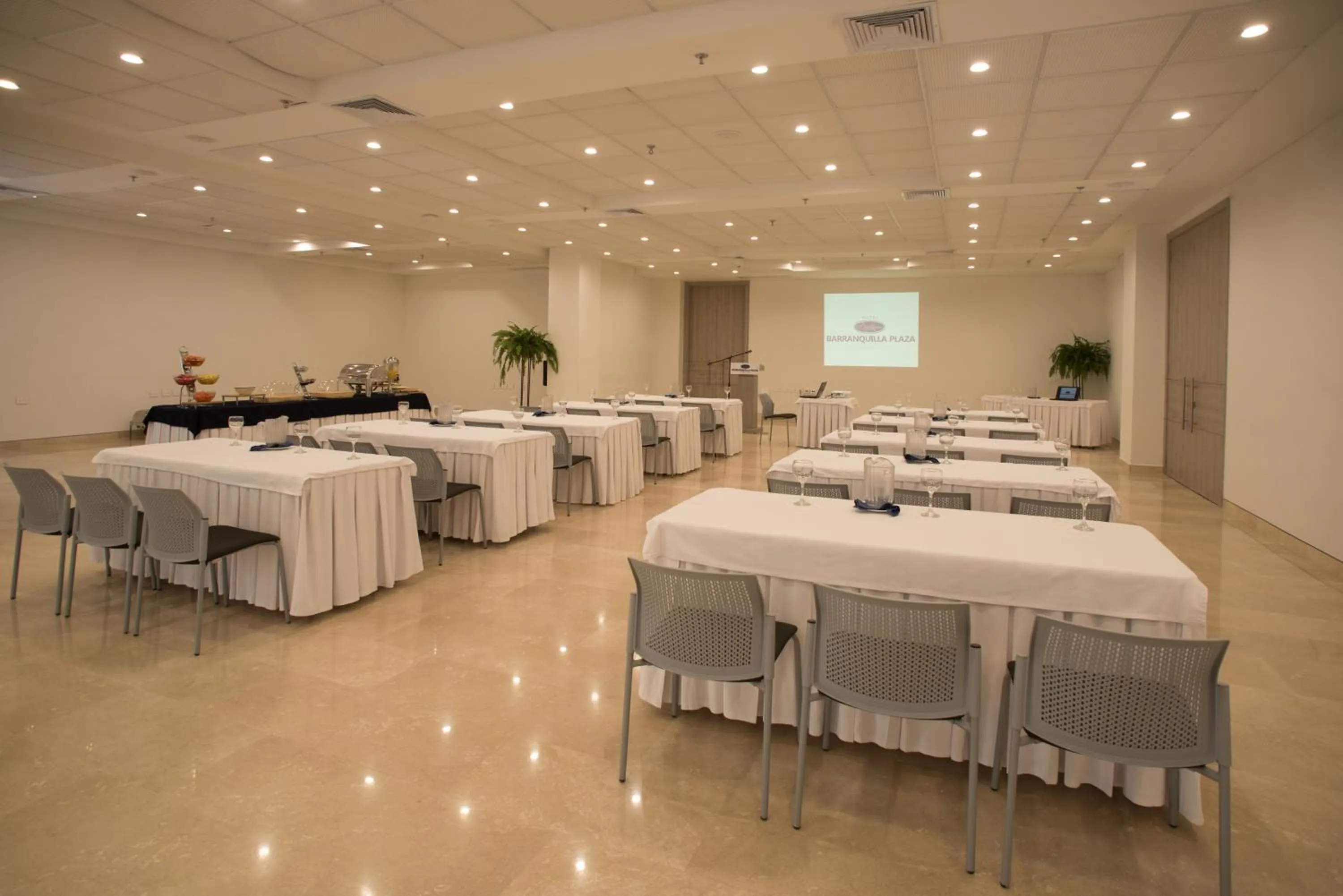 Meeting/conference room in Hotel Barranquilla Plaza