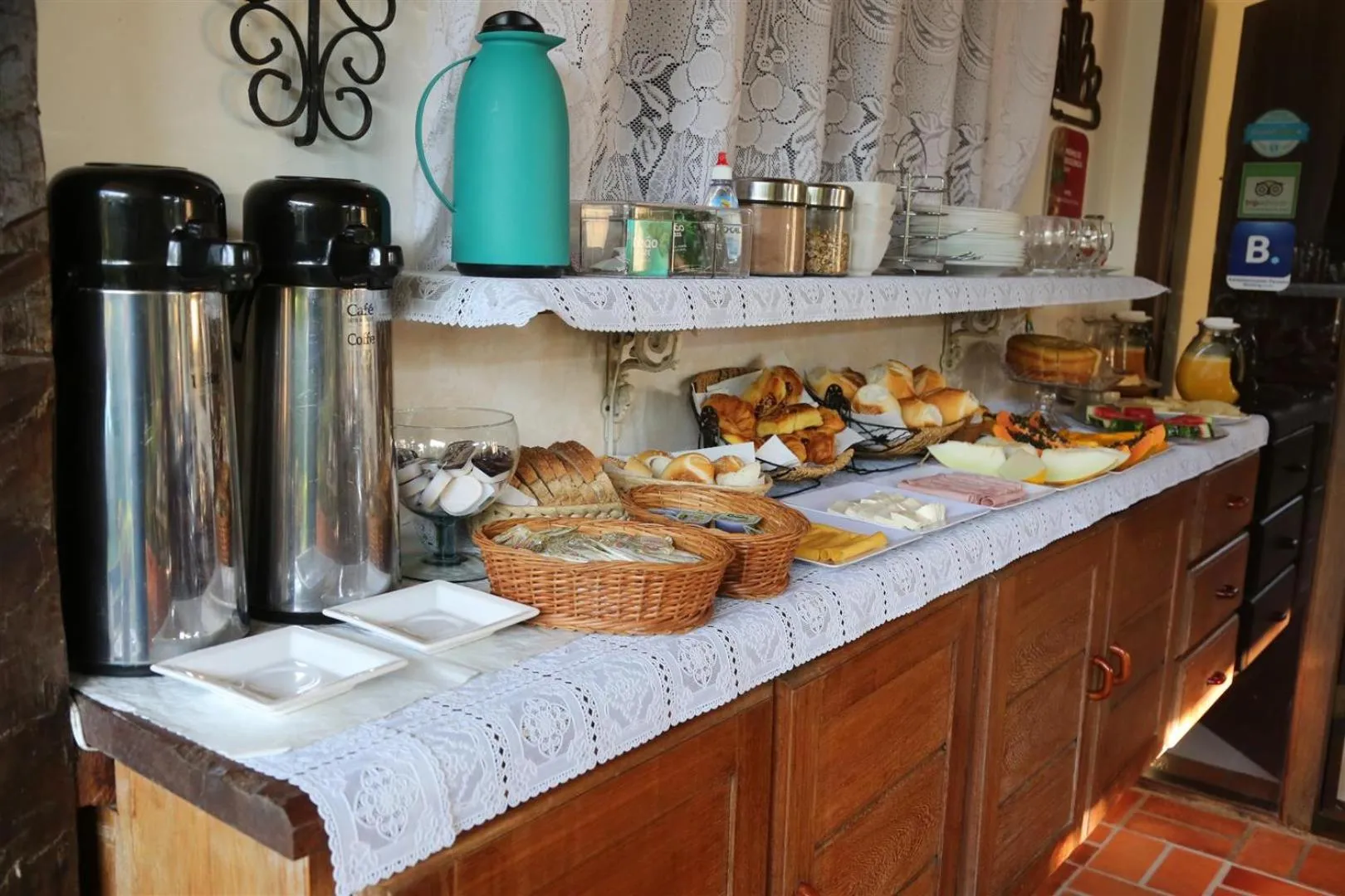 Buffet breakfast in Pousada Solar Dos Corais