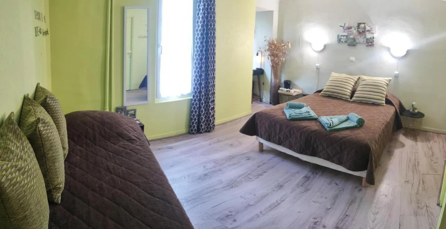 Photo of the whole room, Bed in Le Sauvage