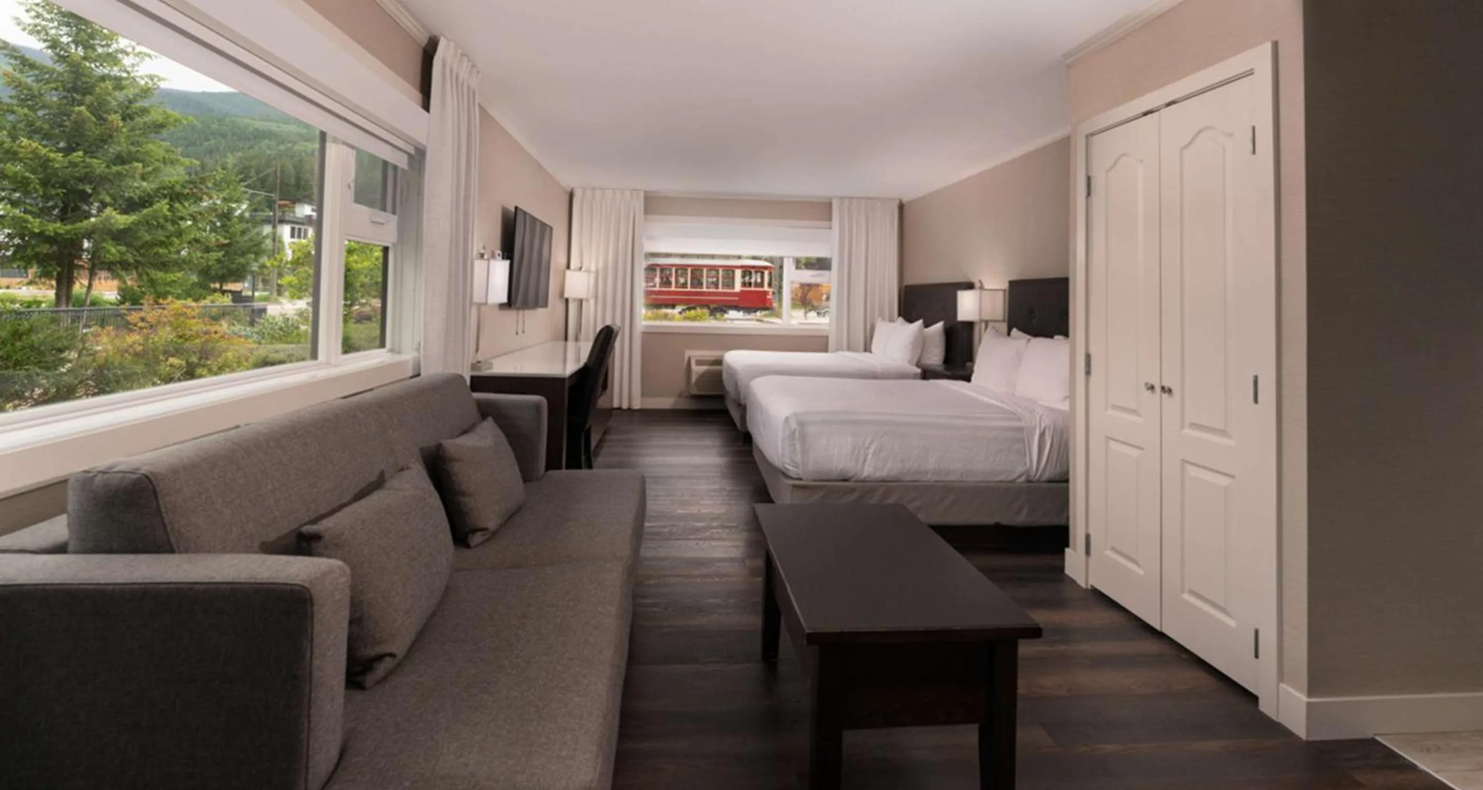 Bedroom, Bed in Prestige Lakeside Resort, WorldHotels Elite