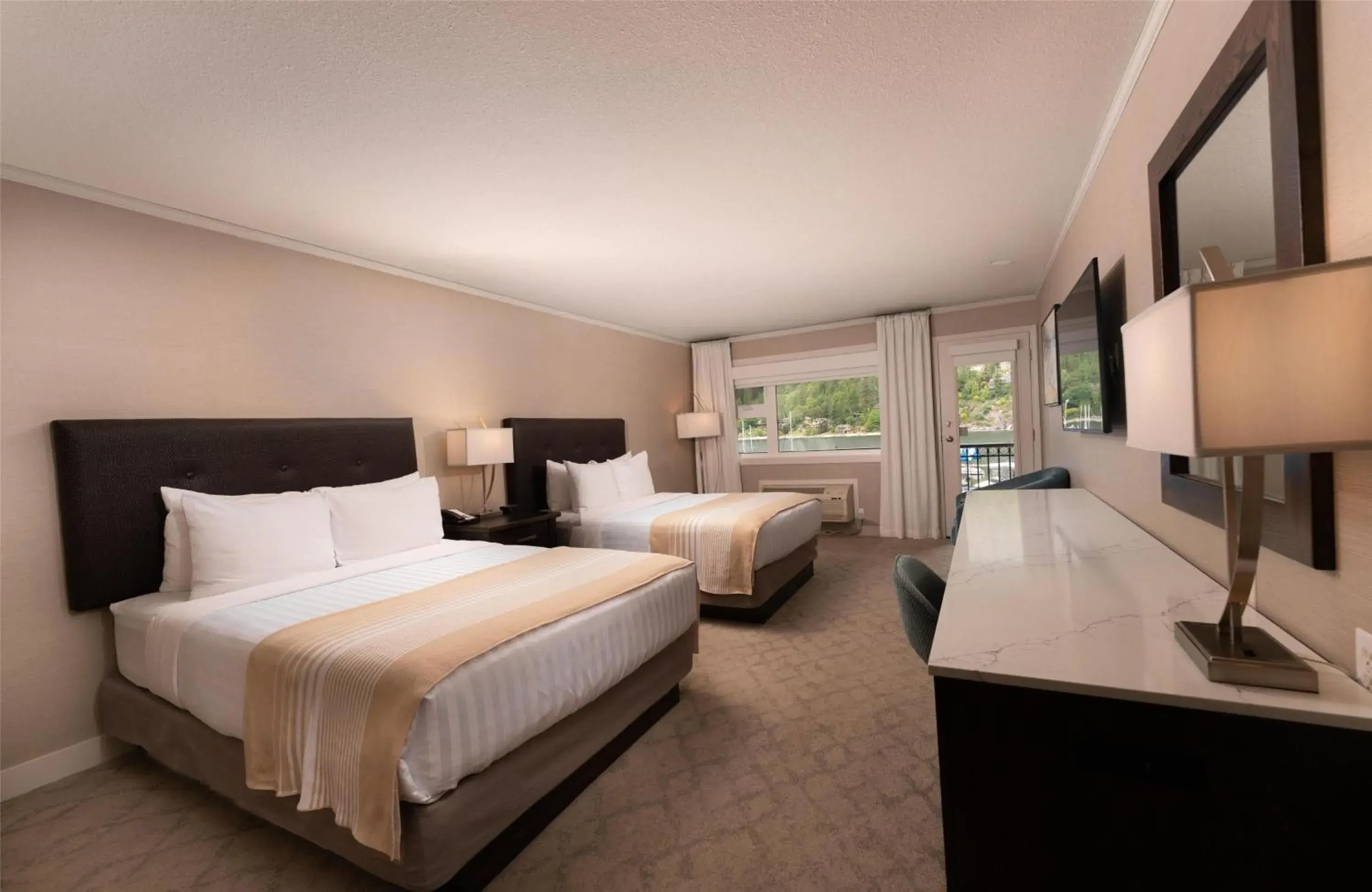 Queen Room with Two Queen Beds and Spa Tub - Balcony/Lake View in Prestige Lakeside Resort, WorldHotels Elite Queen Room with Two Queen Beds and Spa Tub - Balcony/Lake View in Prestige Lakeside Resort, WorldHotels Elite