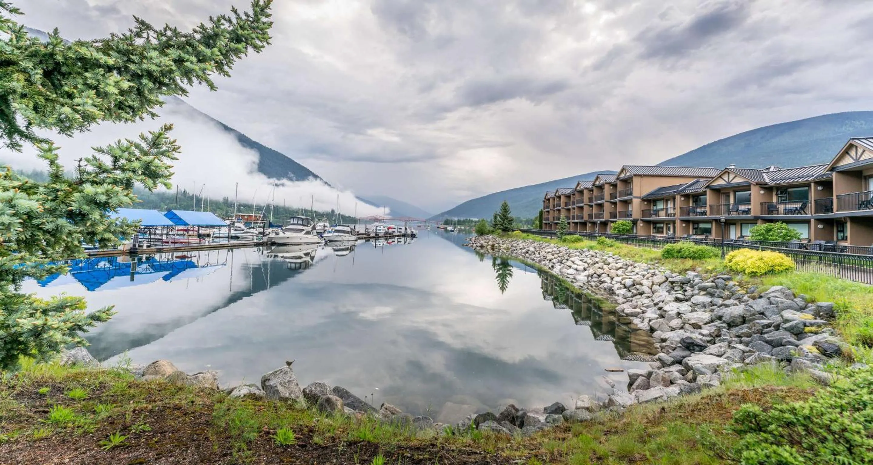 Property building in Prestige Lakeside Resort, WorldHotels Elite