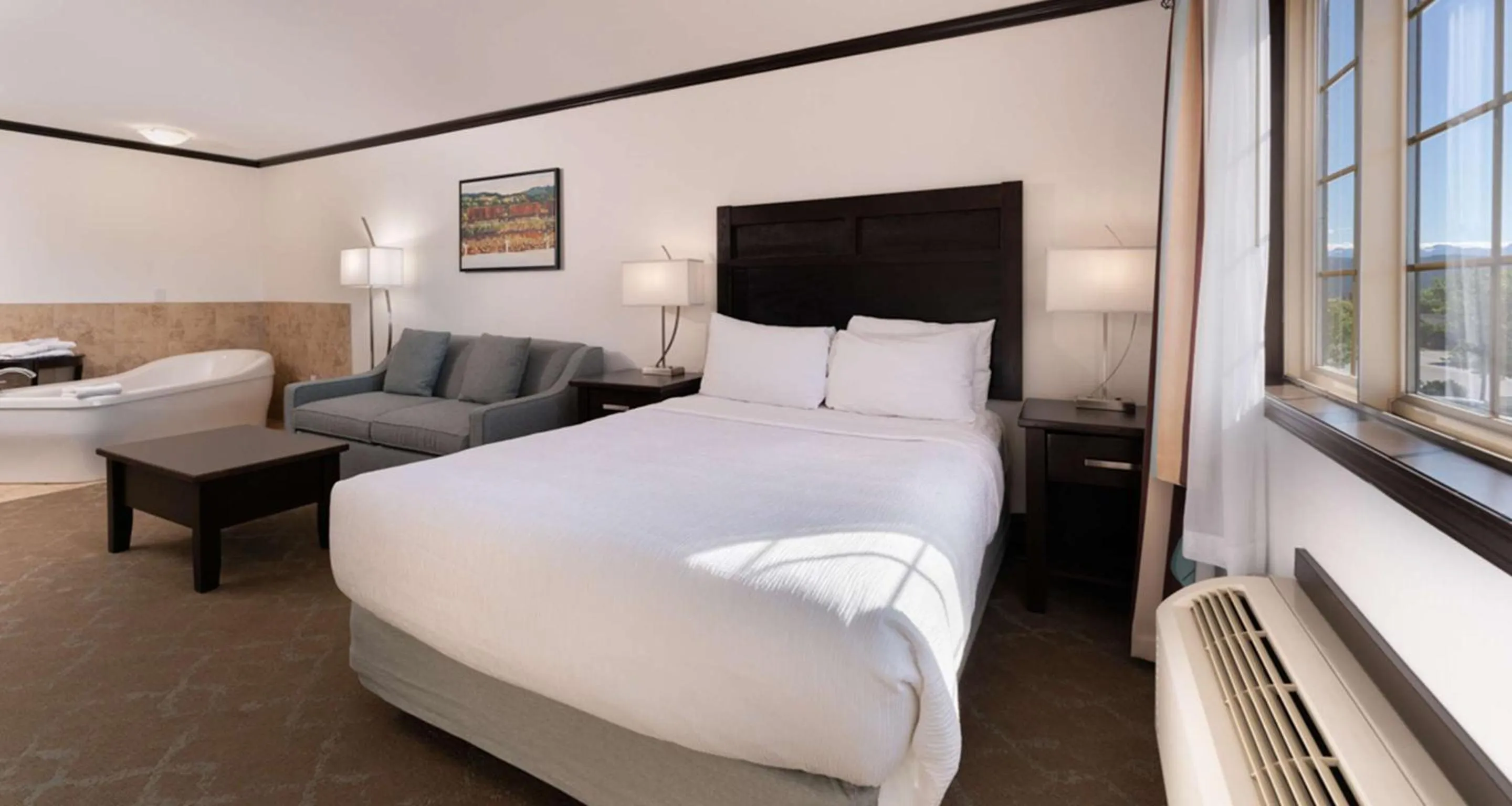 Bedroom, Bed in Prestige Rocky Mountain Resort Cranbrook, WorldHotels Crafted