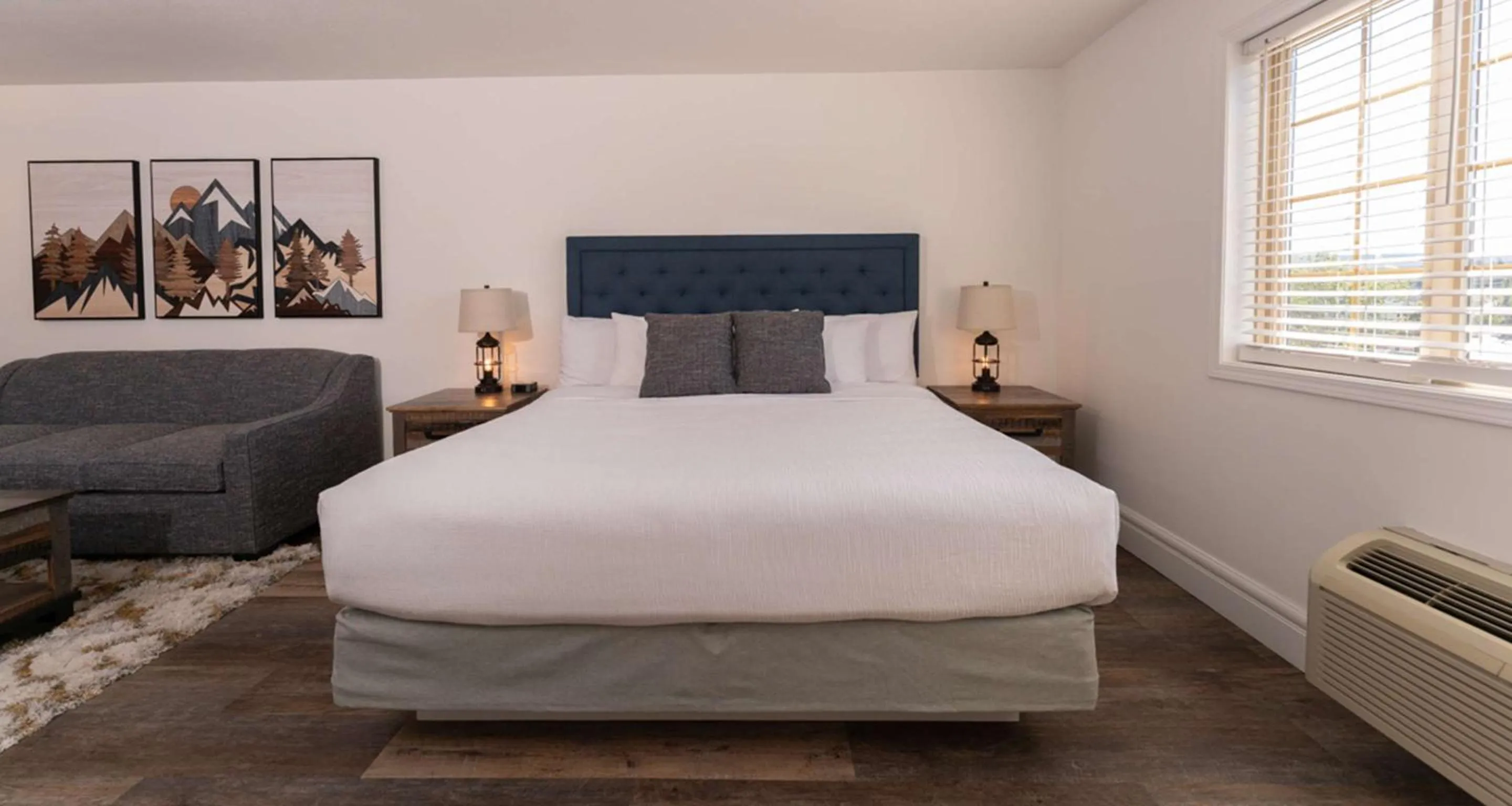 Photo of the whole room, Bed in Prestige Rocky Mountain Resort Cranbrook, WorldHotels Crafted