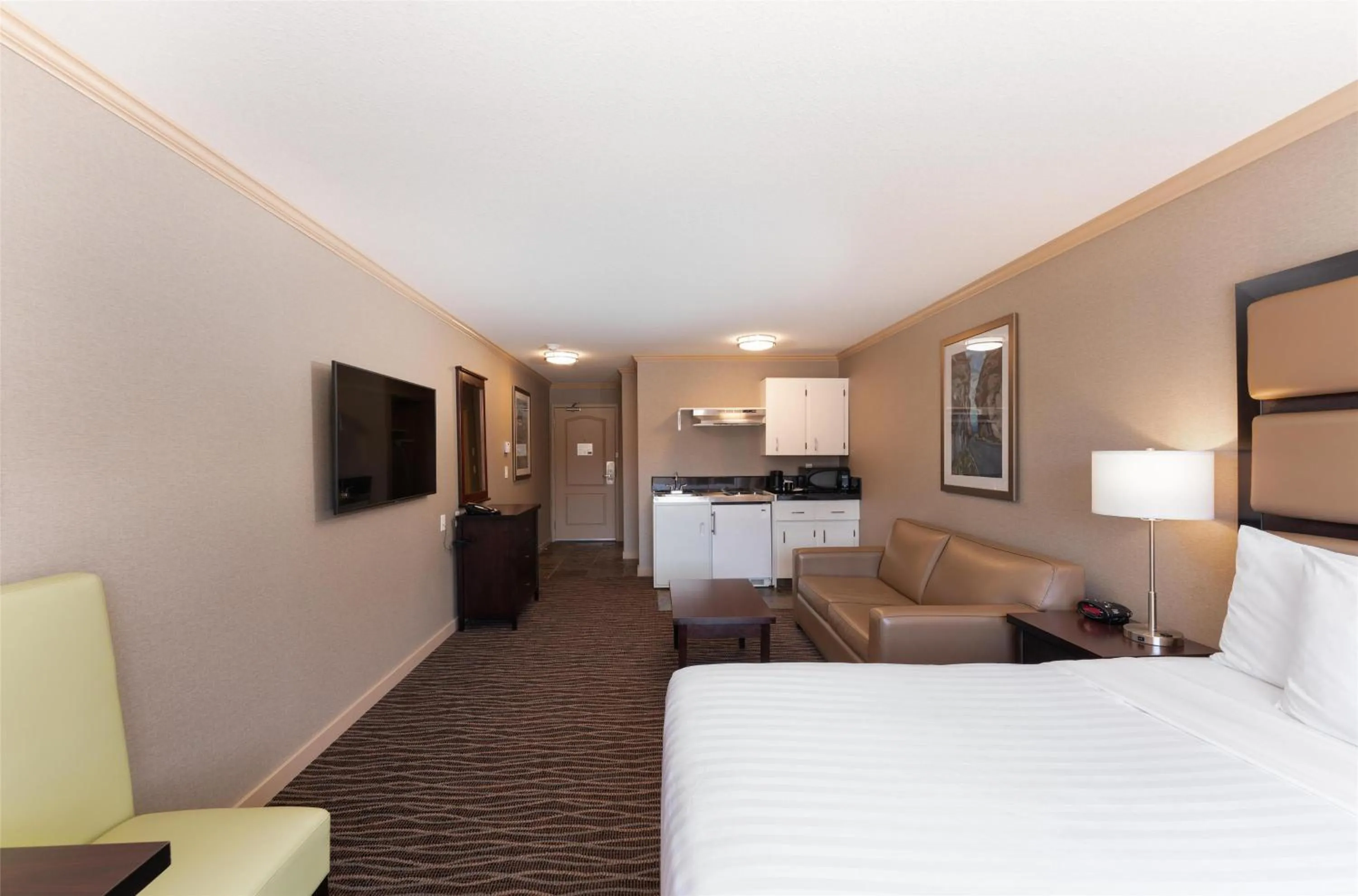 Photo of the whole room, Bed in Prestige Radium Hot Springs Resort, WorldHotels Crafted